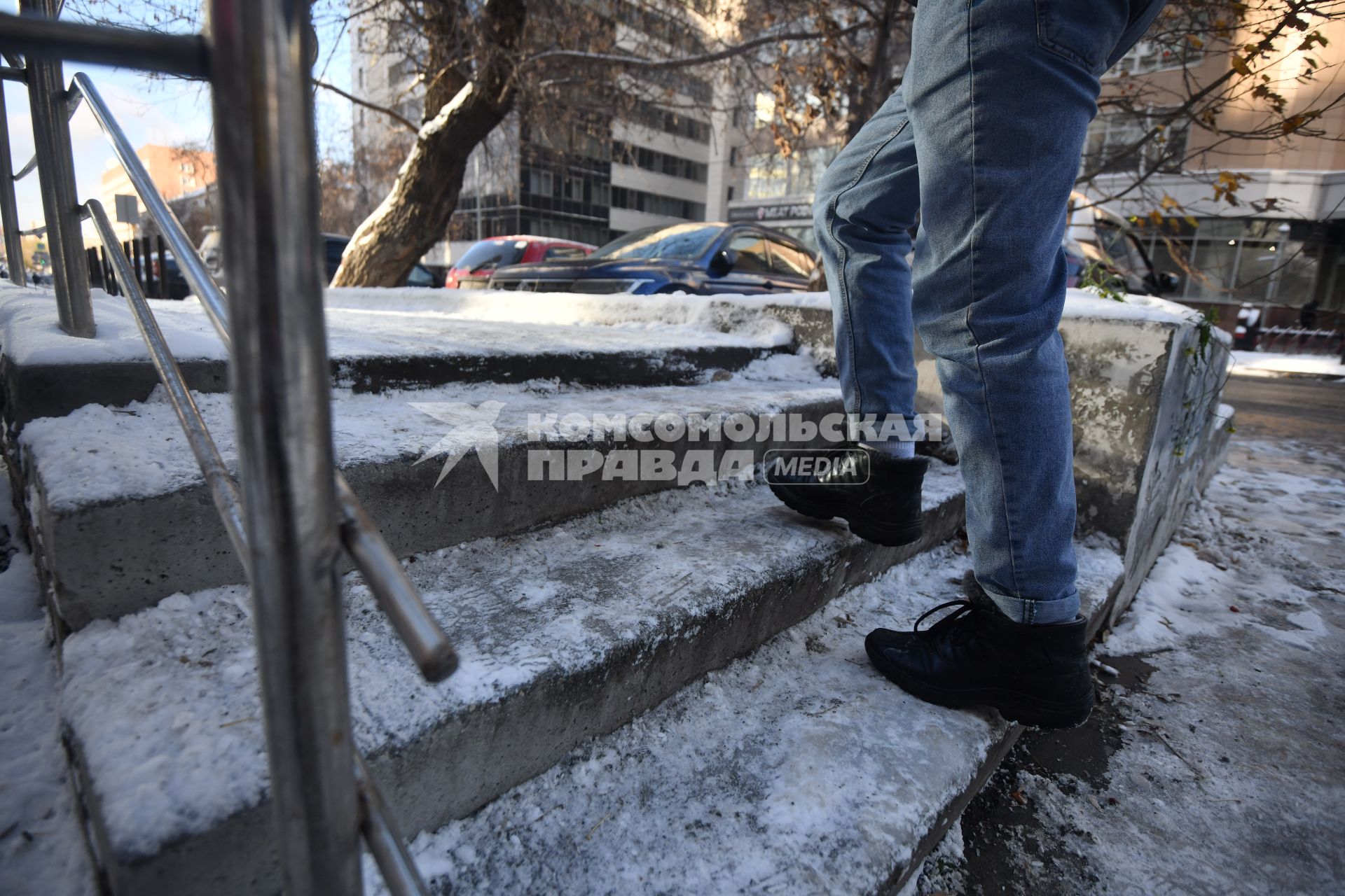 Екатеринбург. Гололед в городе