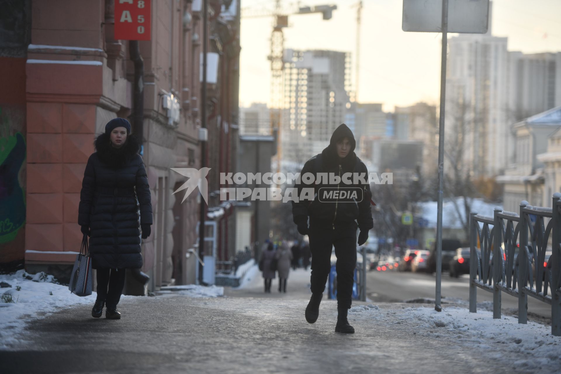 Екатеринбург. Гололед в городе