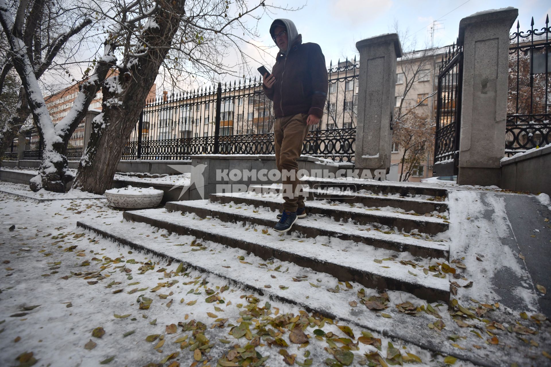 Екатеринбург. Гололед в городе