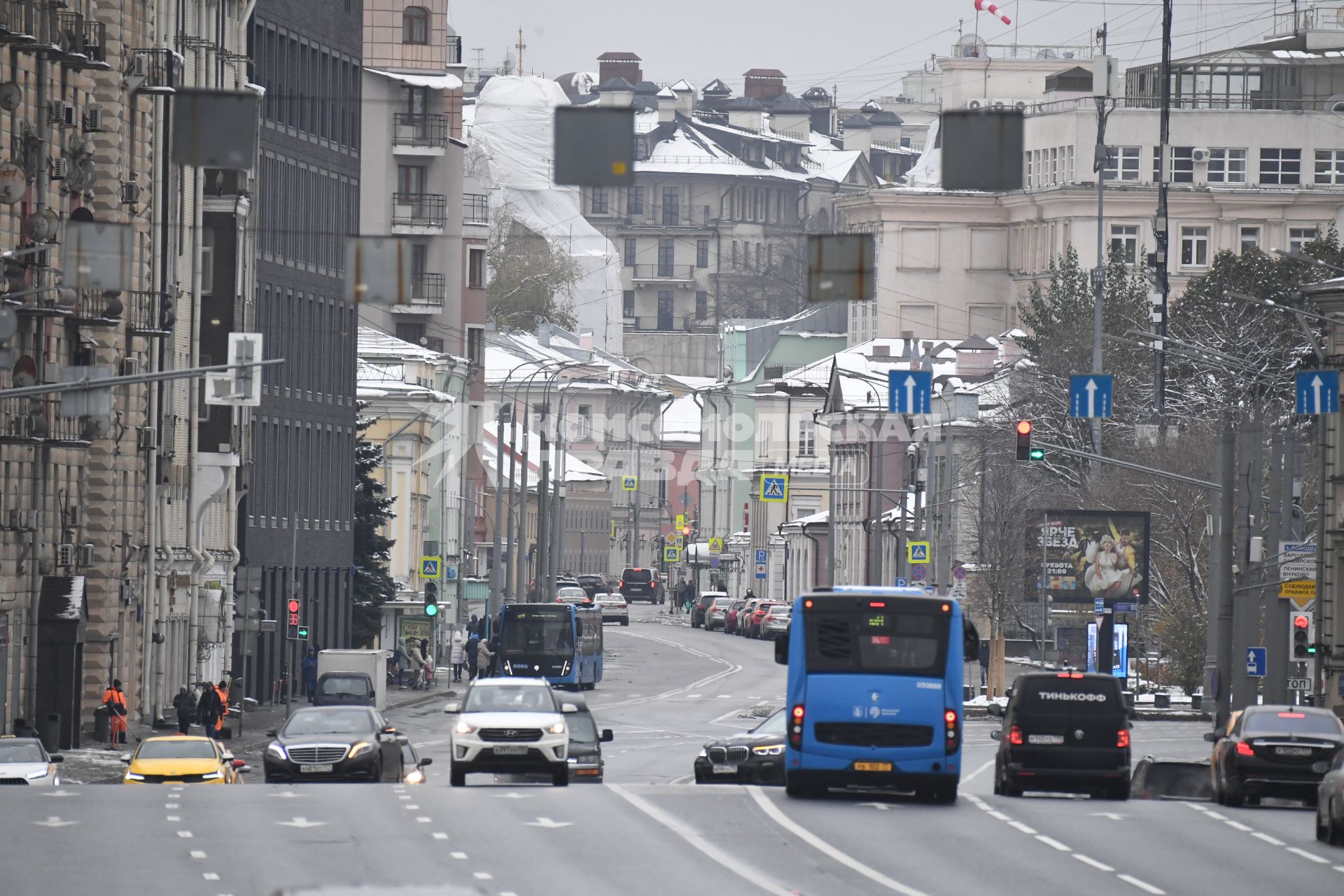 Москва. Вид на улицу Охотный ряд.