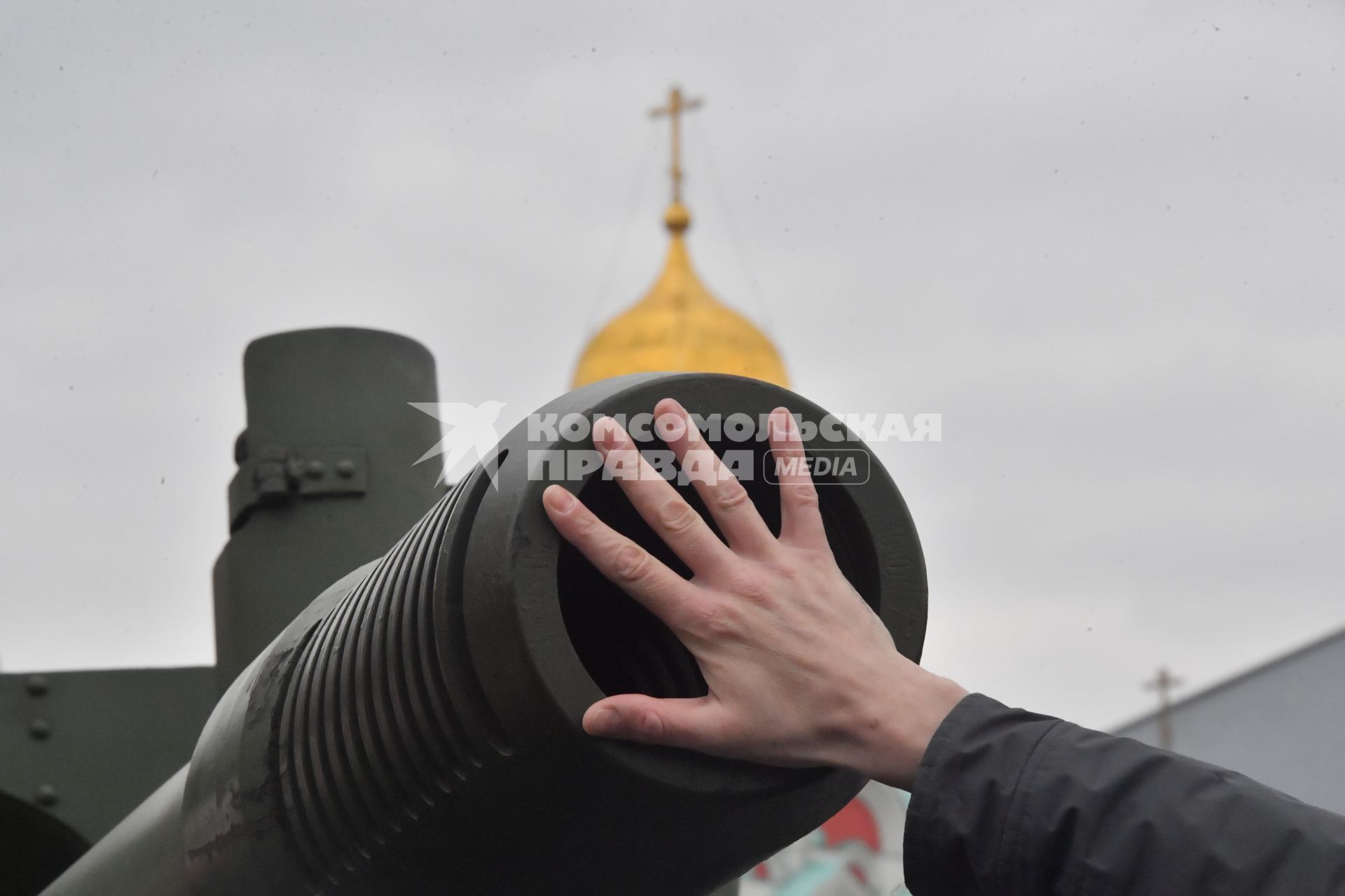 Москва. Выставка, посвященная Дню народного единства и 82-й годовщине со дня проведения военного парада 7 ноября 1941 года на Красной площади.