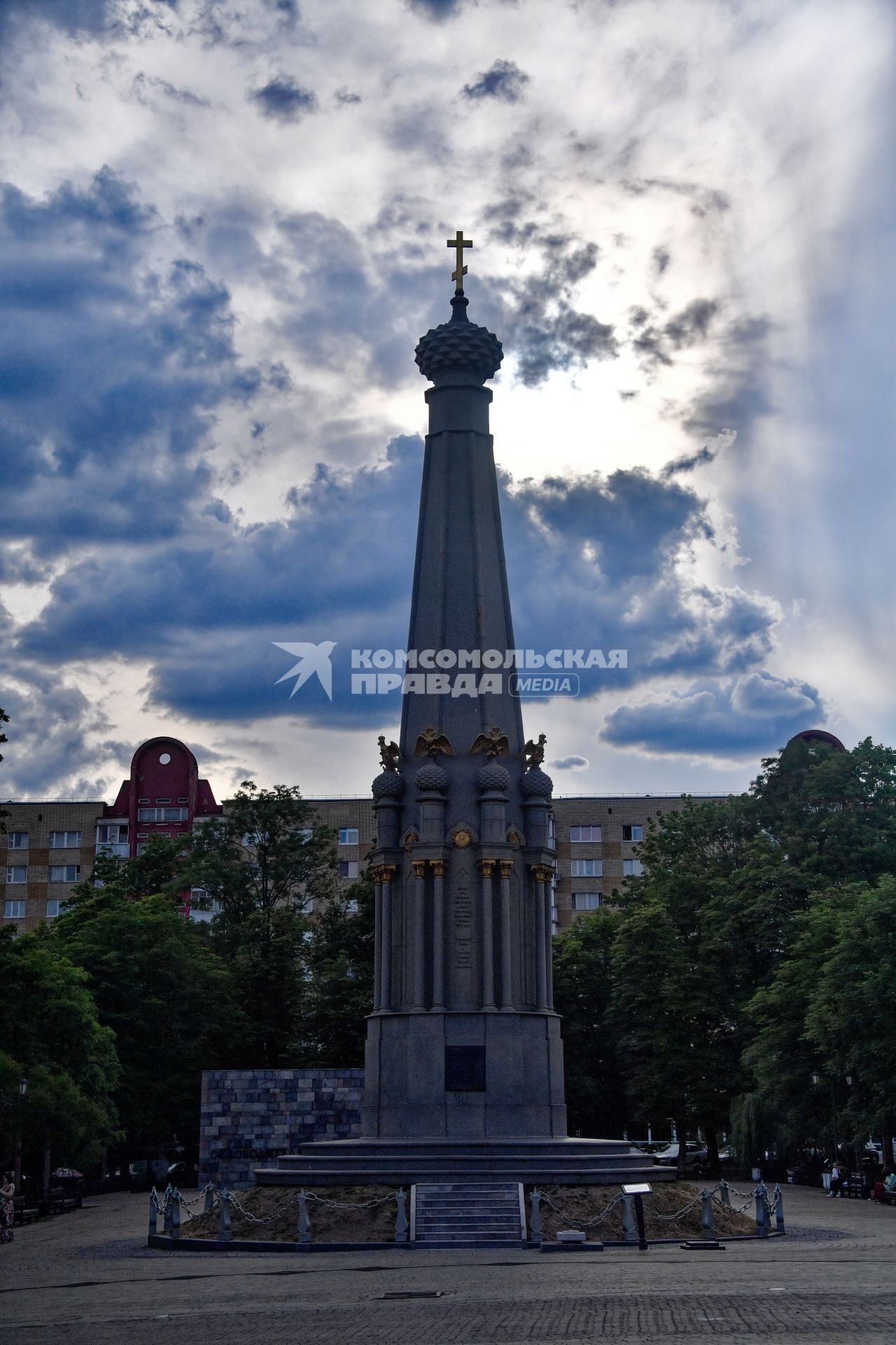 Полоцк. Памятник-часовня Героям войны 1812 года.