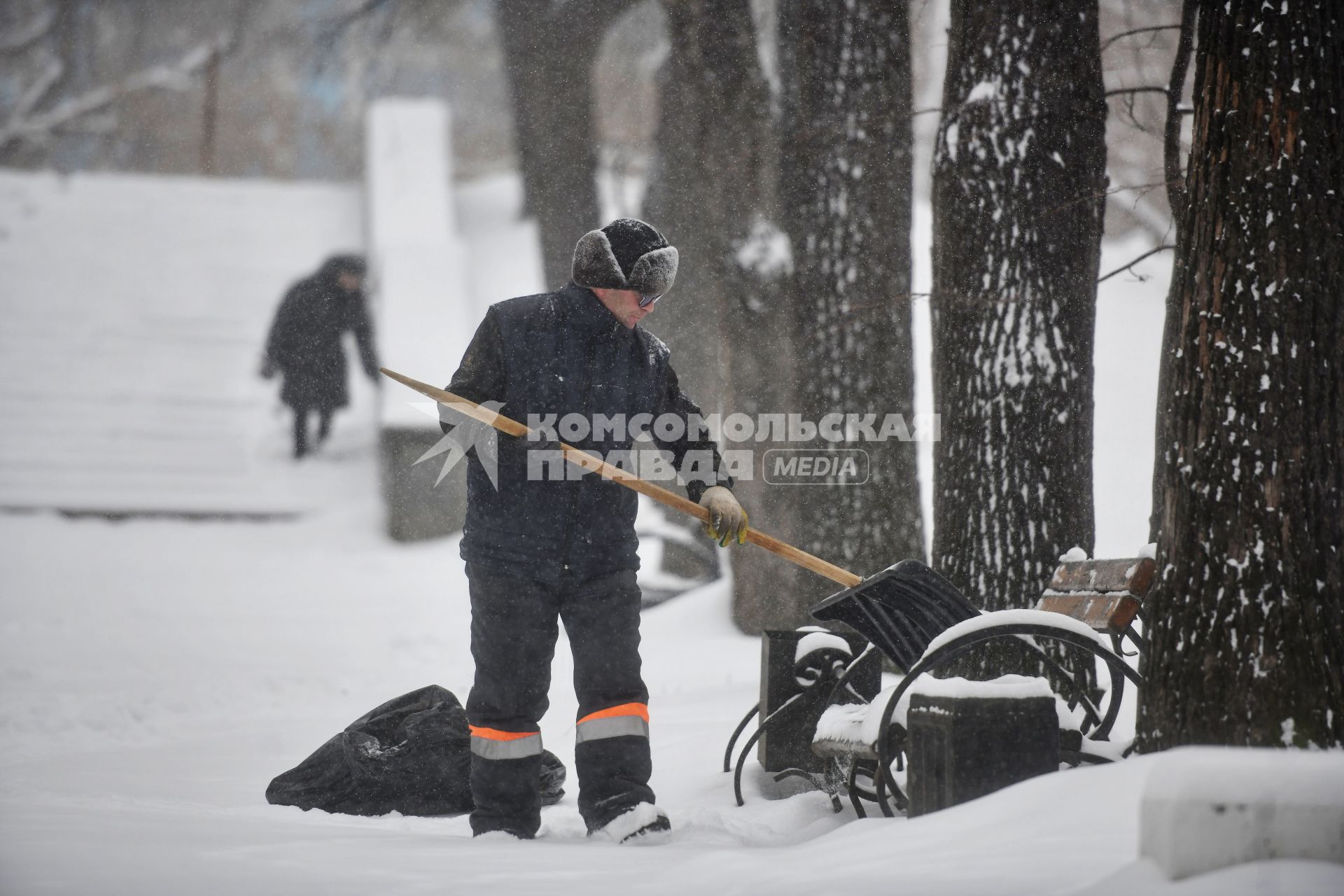 Последствия снегопада в Екатеринбурге