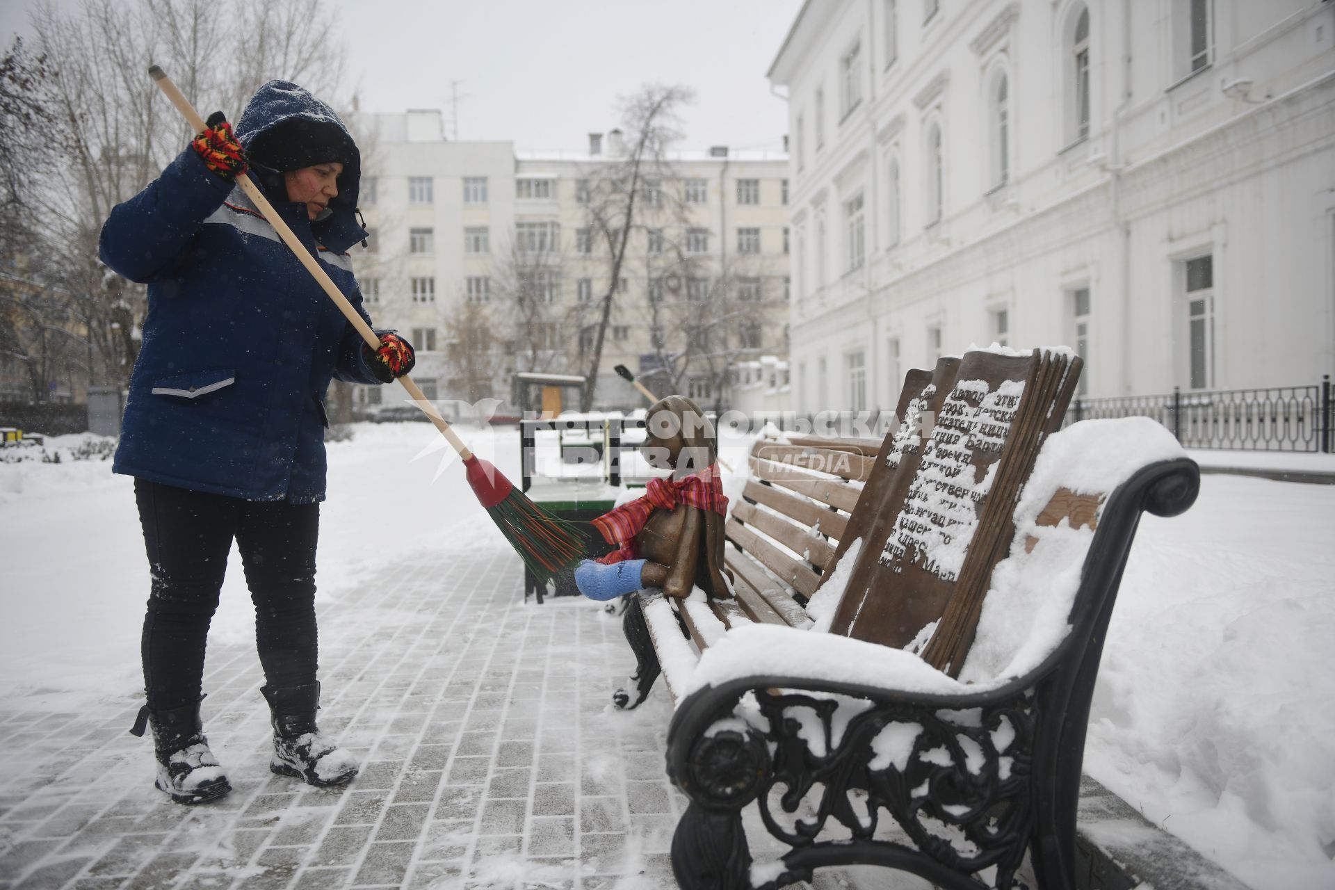 Последствия снегопада в Екатеринбурге