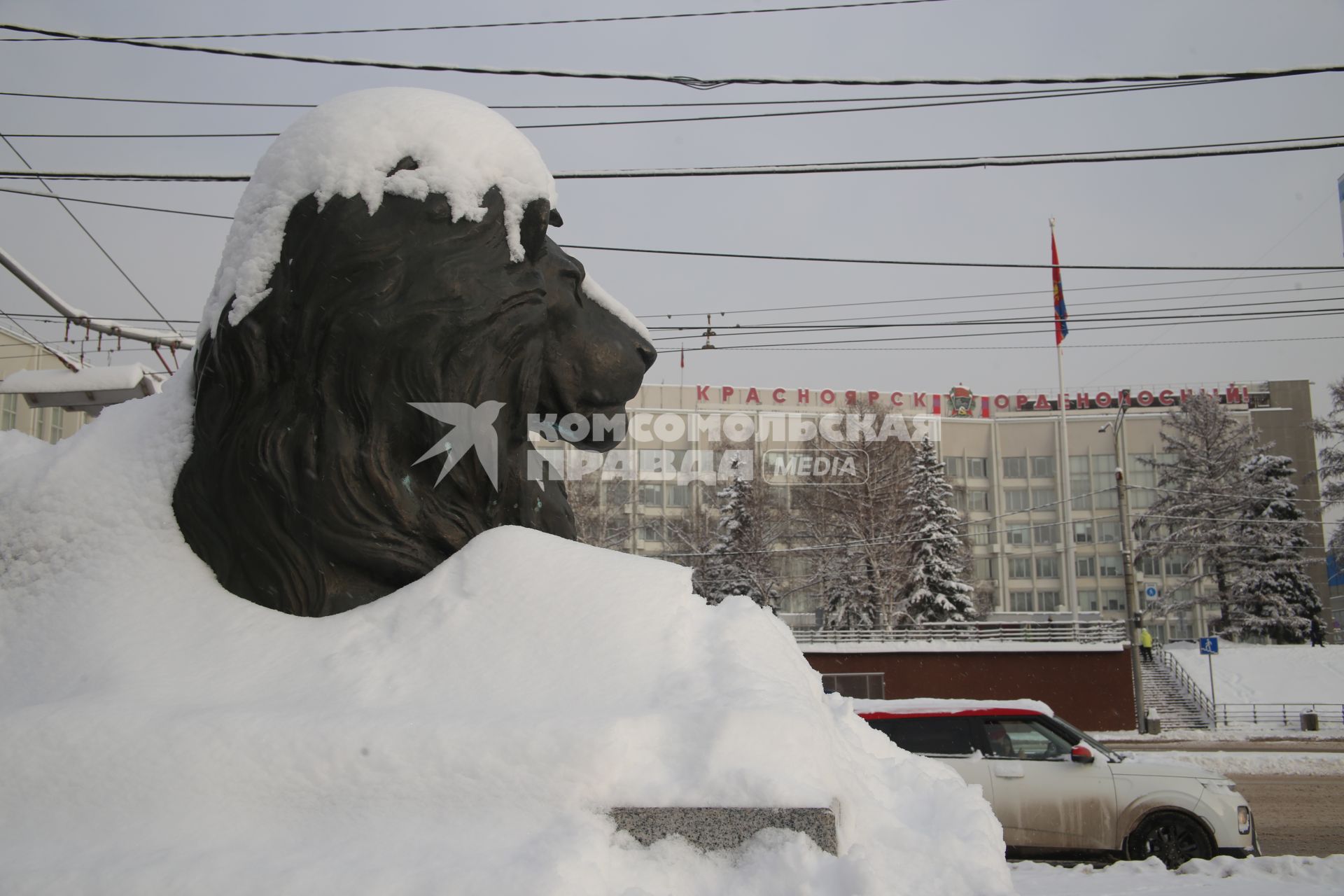 Последствия снегопада в Красноярске