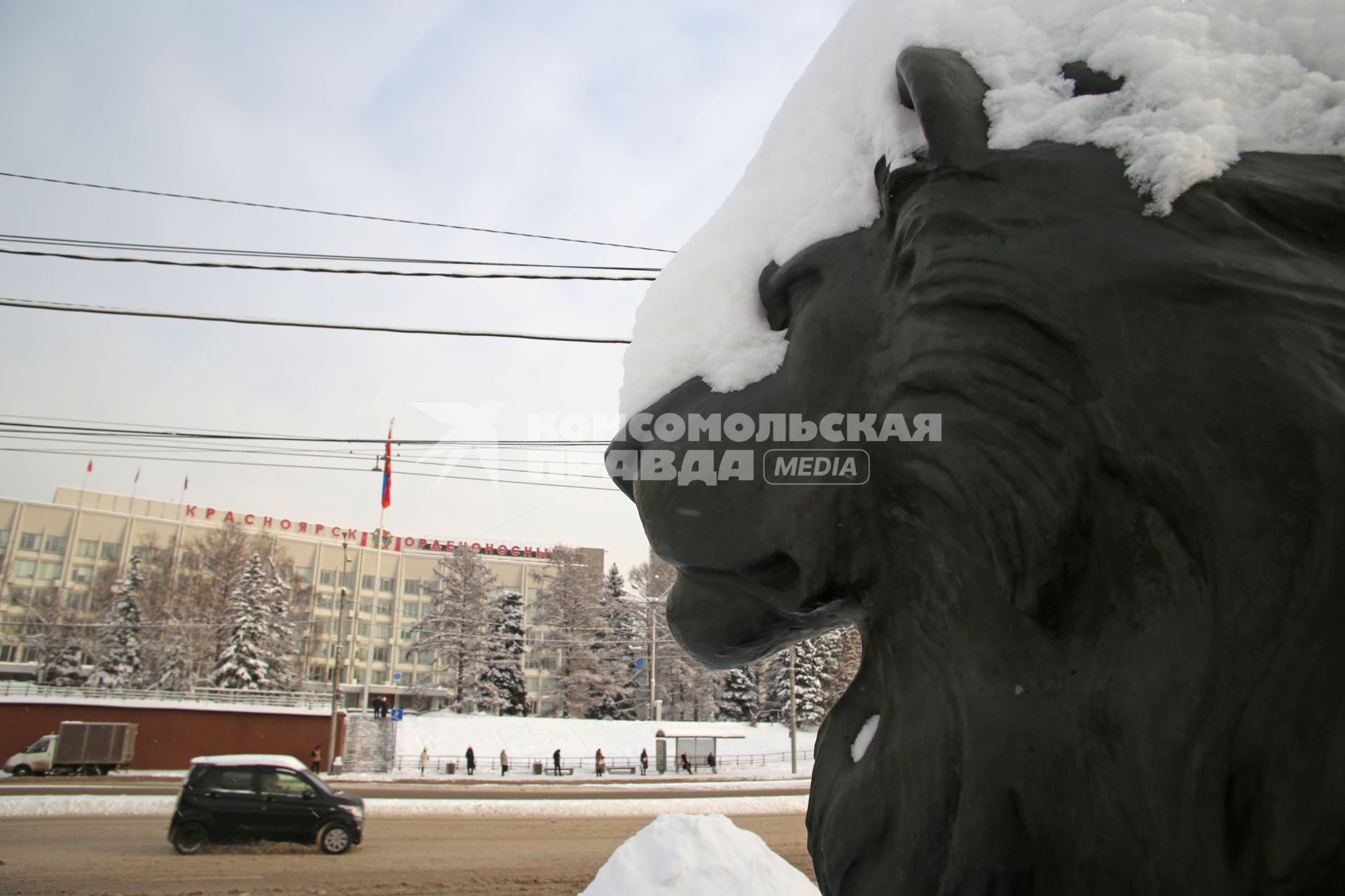 Последствия снегопада в Красноярске