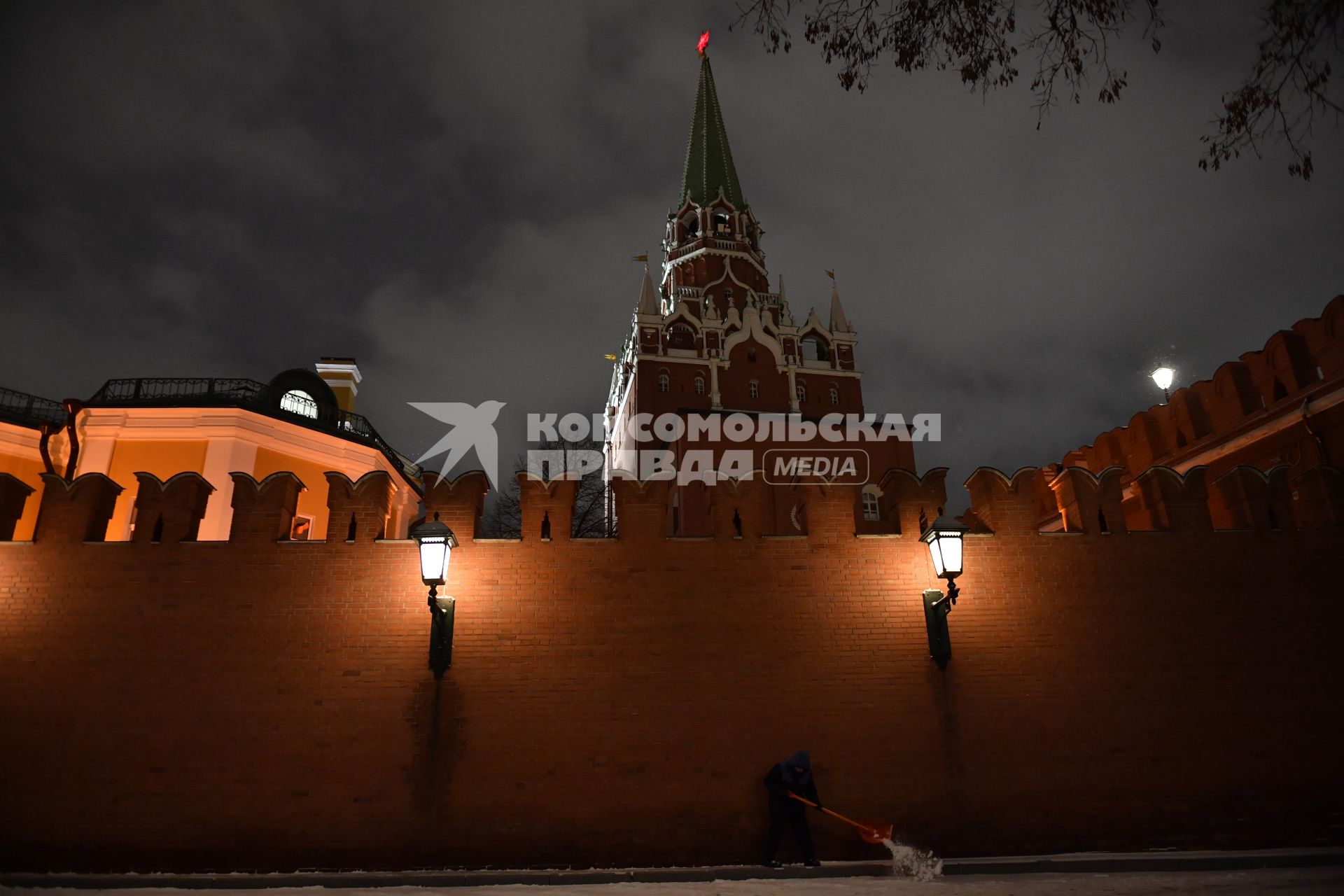 Вечерняя Москва зимой