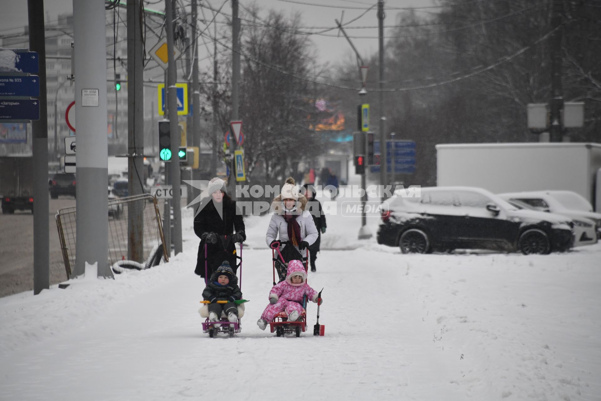 Последствия снегопада в Москве