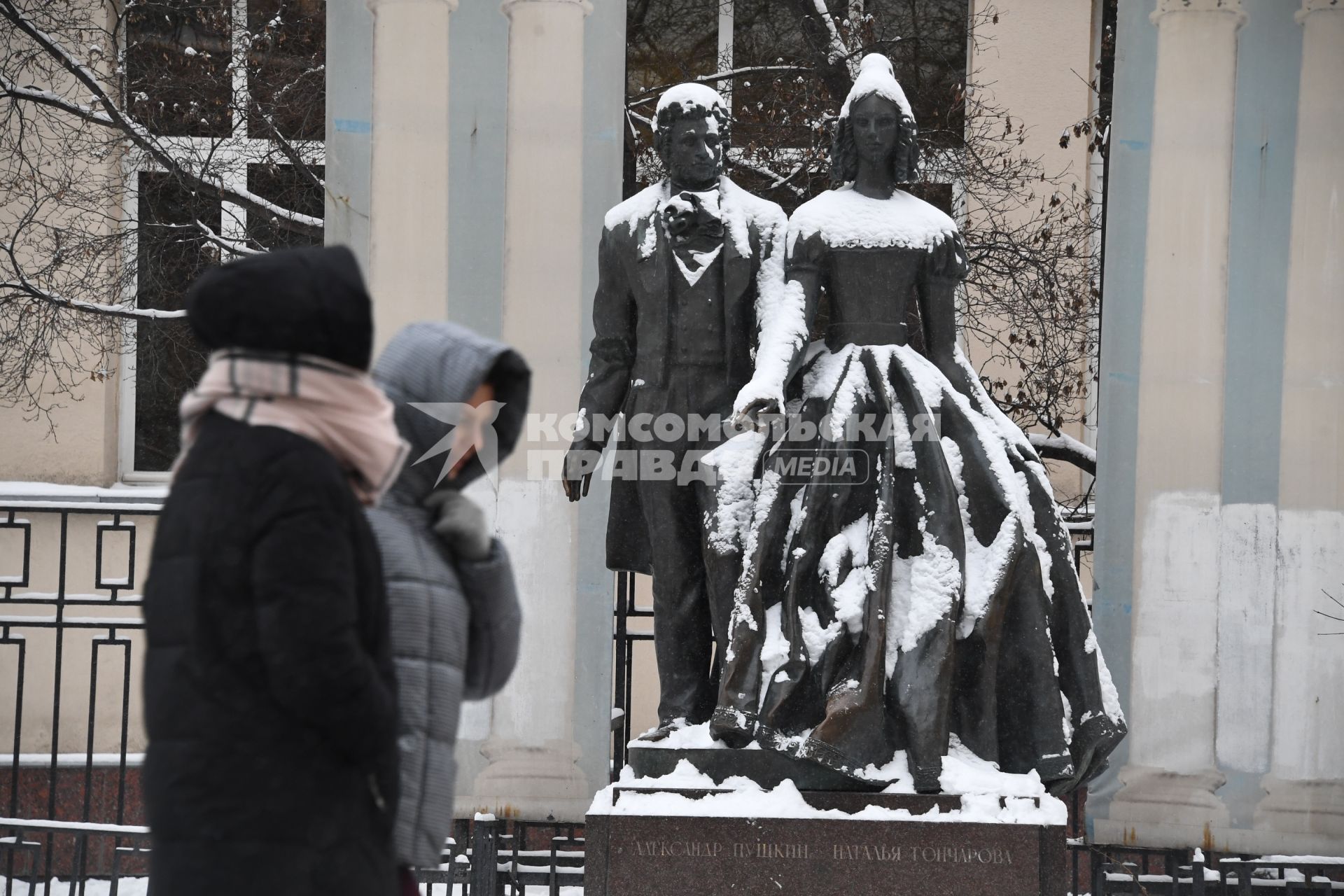 Последствия снегопада в Москве