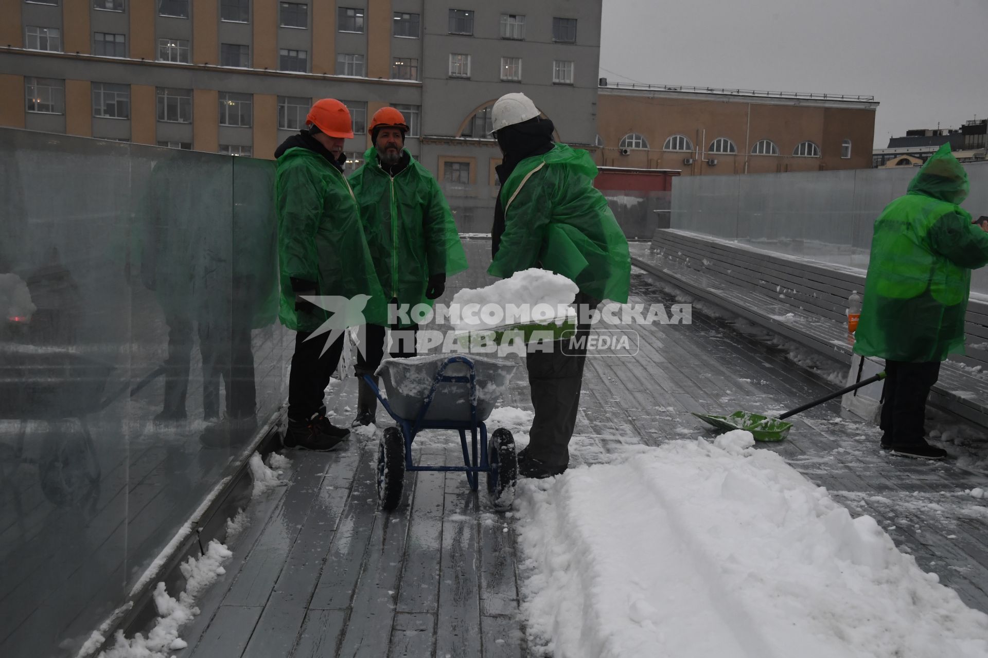 Улицы Москвы после снегопада