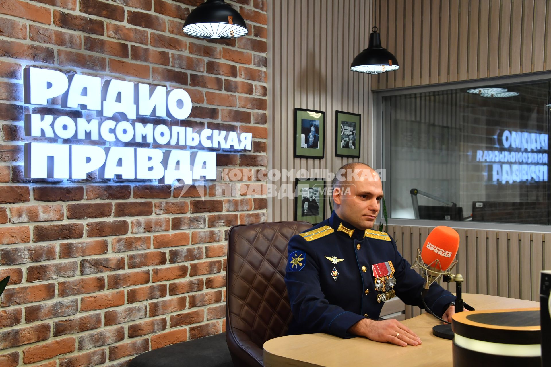 Алексей Ведящев на радиостанции `Комсомольская правда`