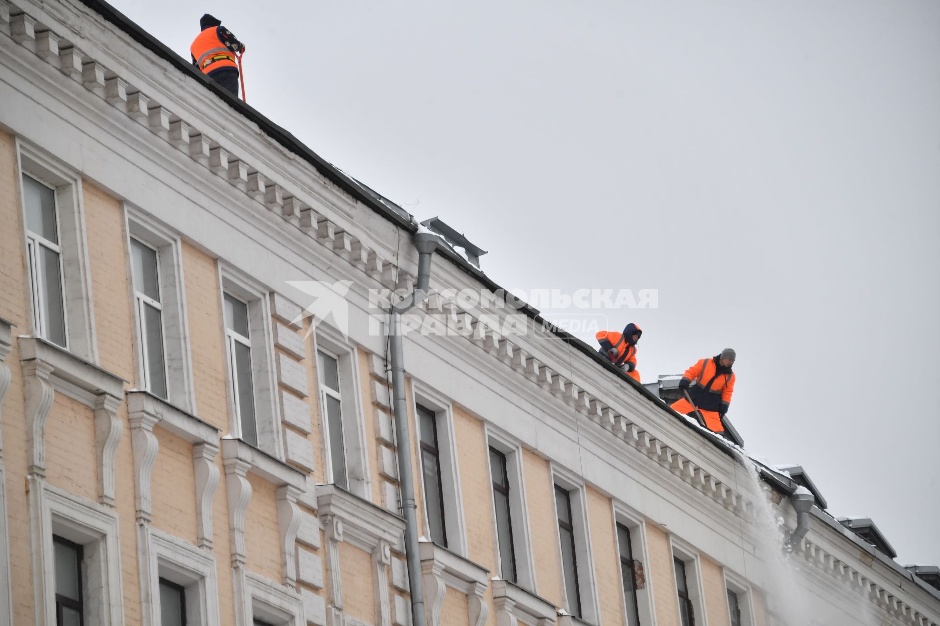 Снег в Москве