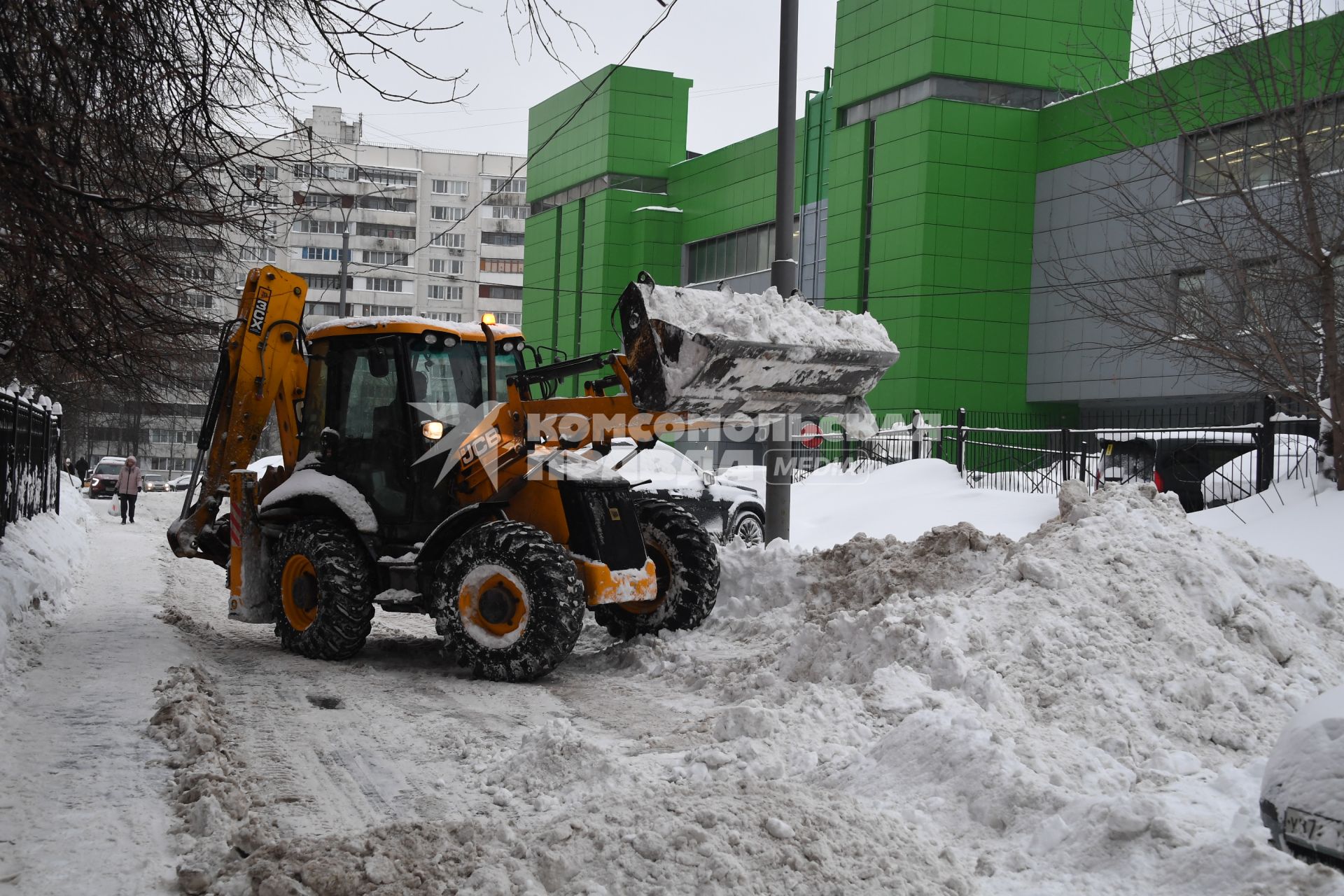 Последствия снегопада в Москве