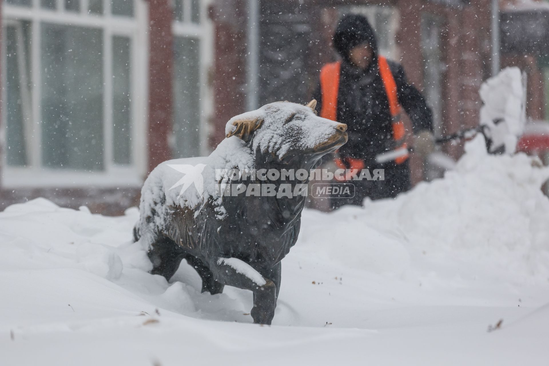 Сильный снегопад в Челябинске