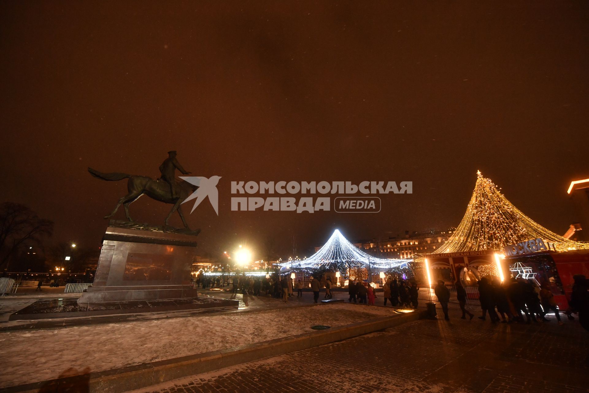 Предновогодняя Москва