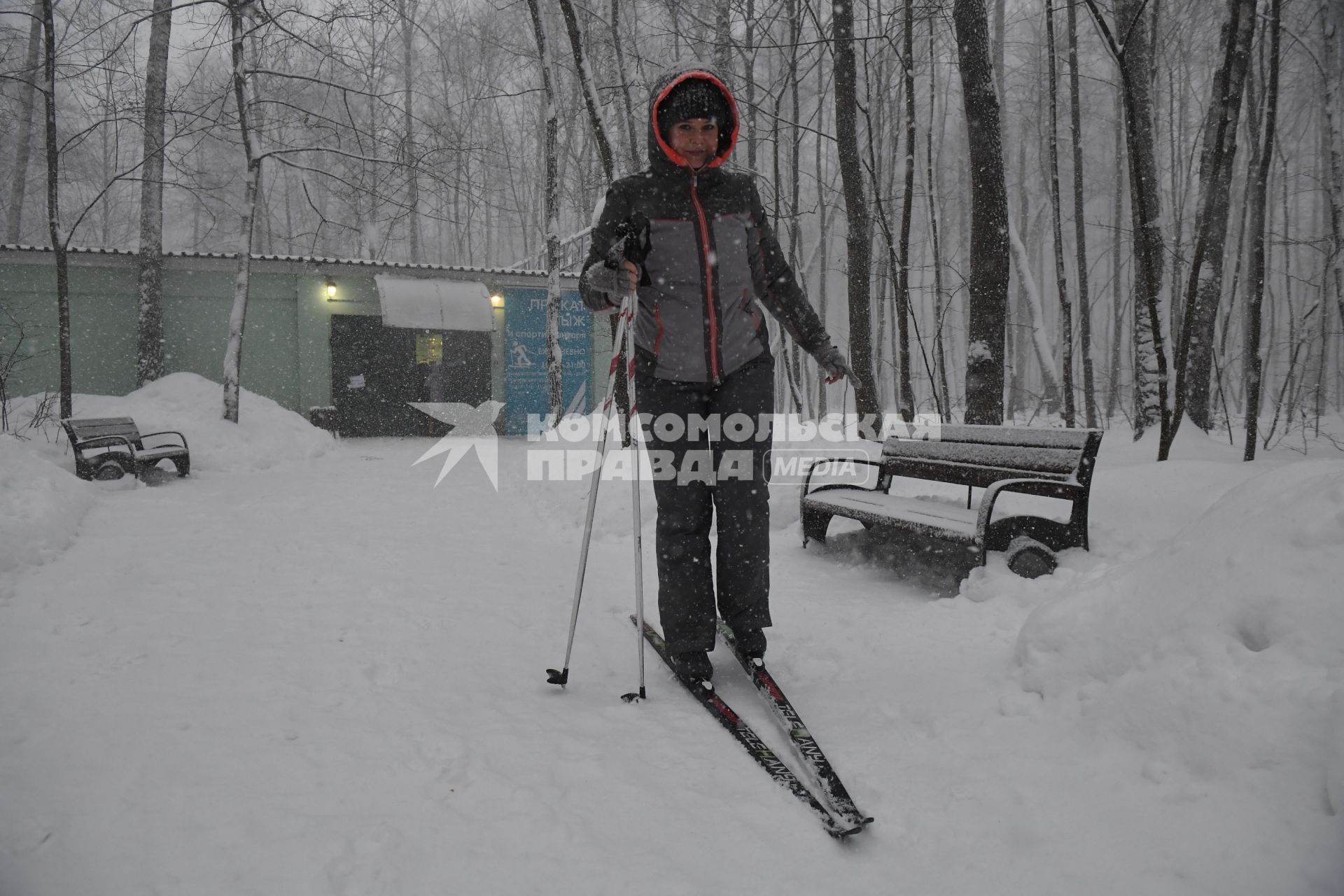 Прокат лыж в парке `Сокольники`