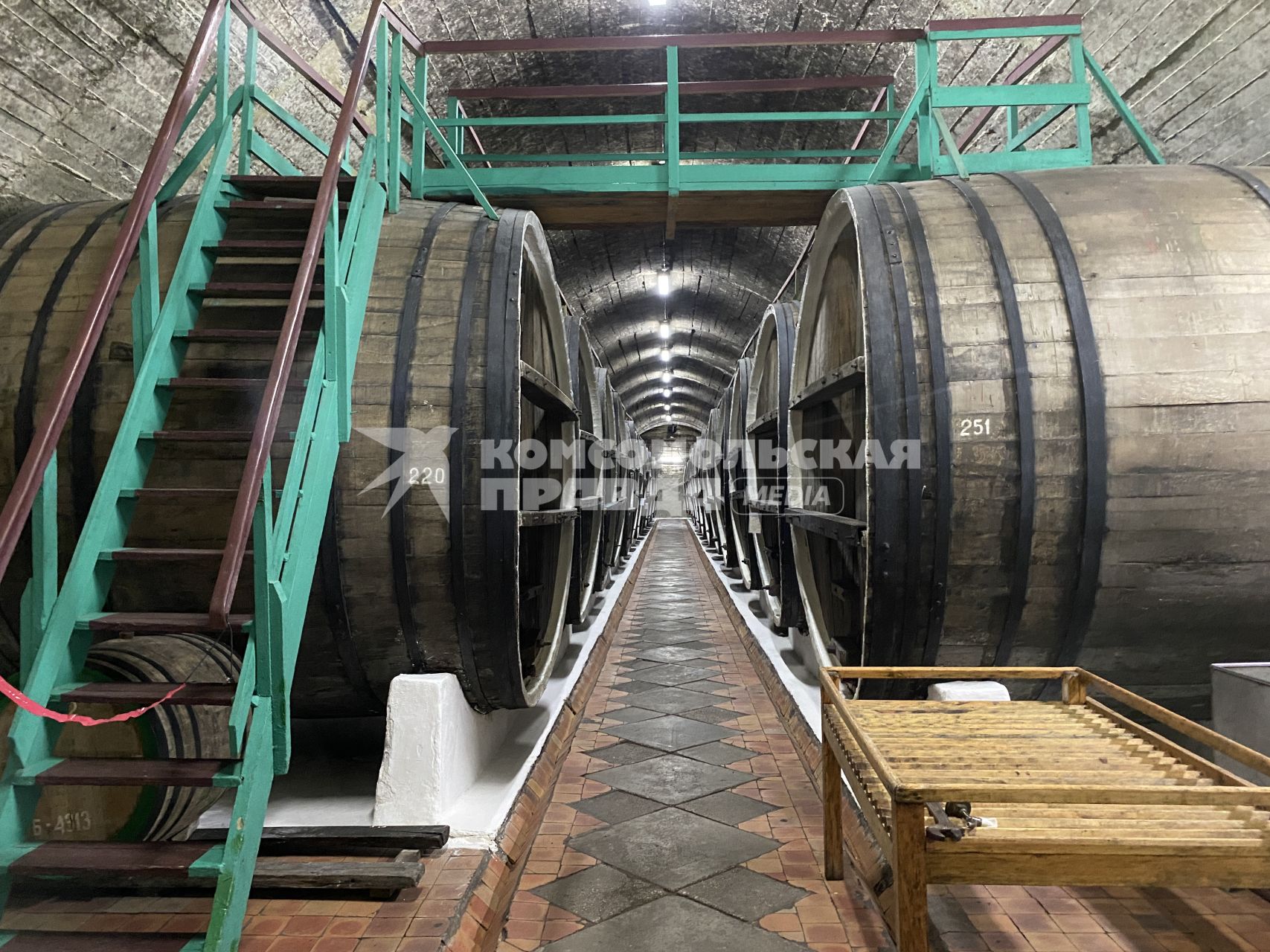 Завод марочных вин `Коктебель` в Крыму