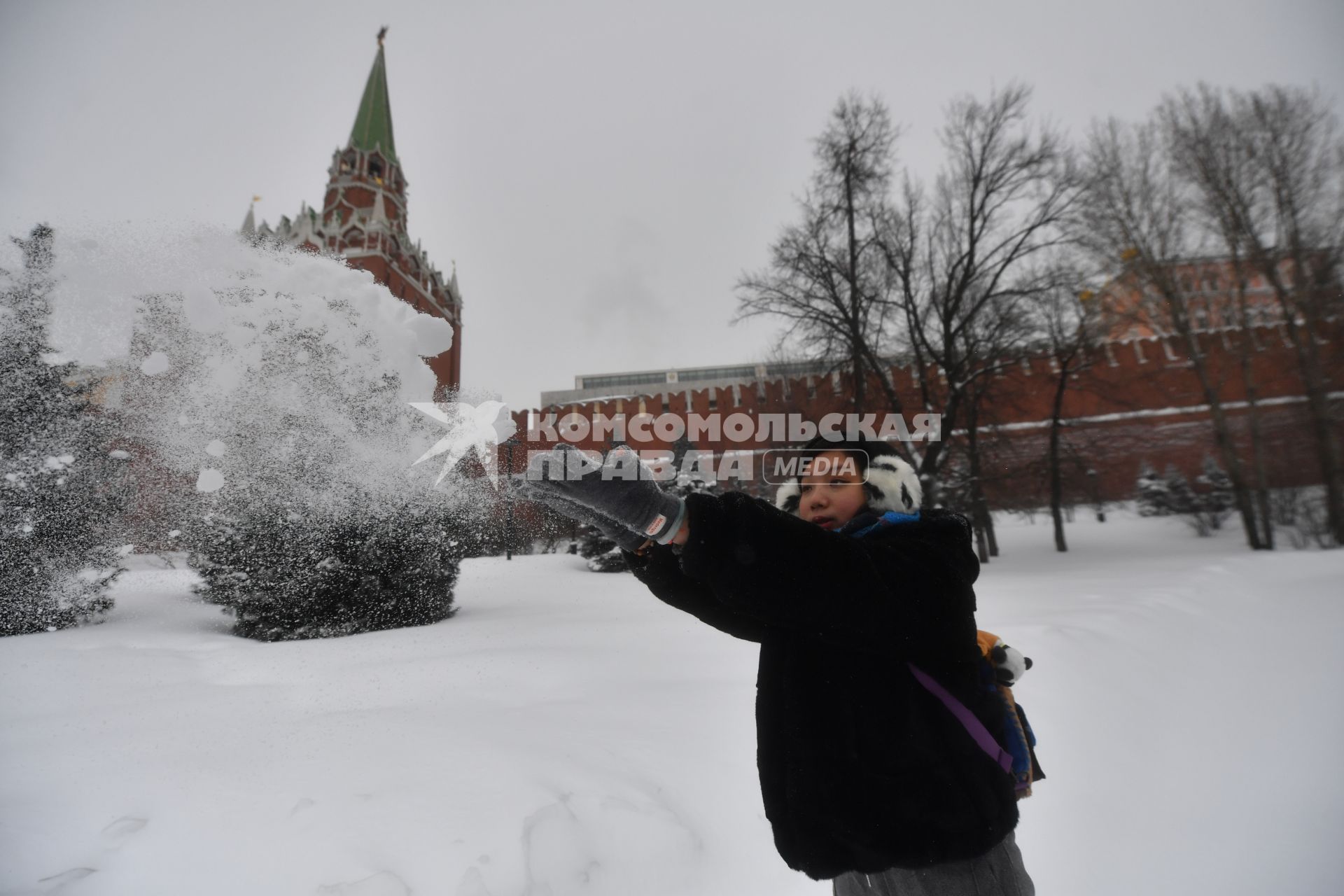 Последствия сильного снегопада в Москве