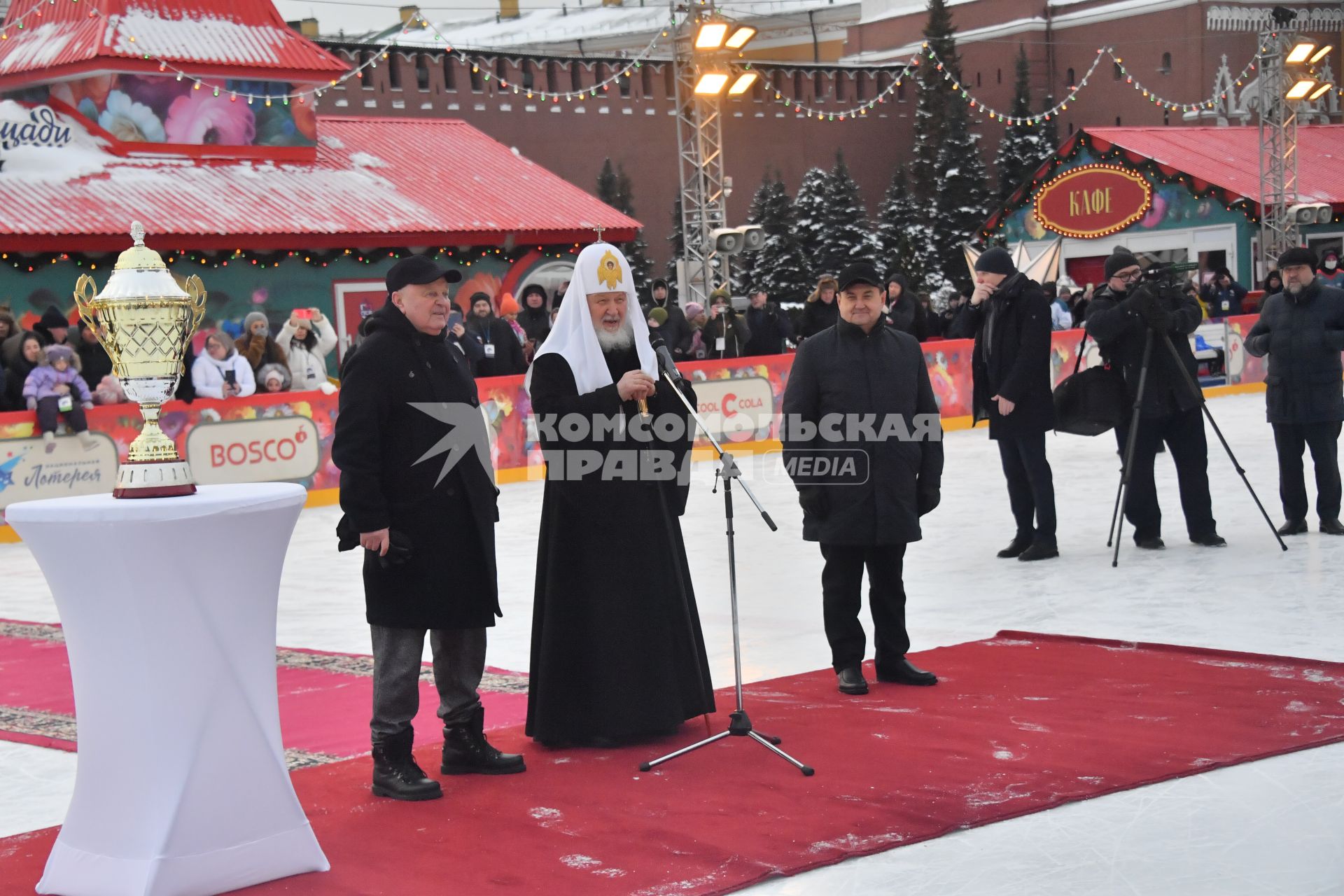 Открытие турнира Кубка патриарха по хоккею с мячом на Красной площади