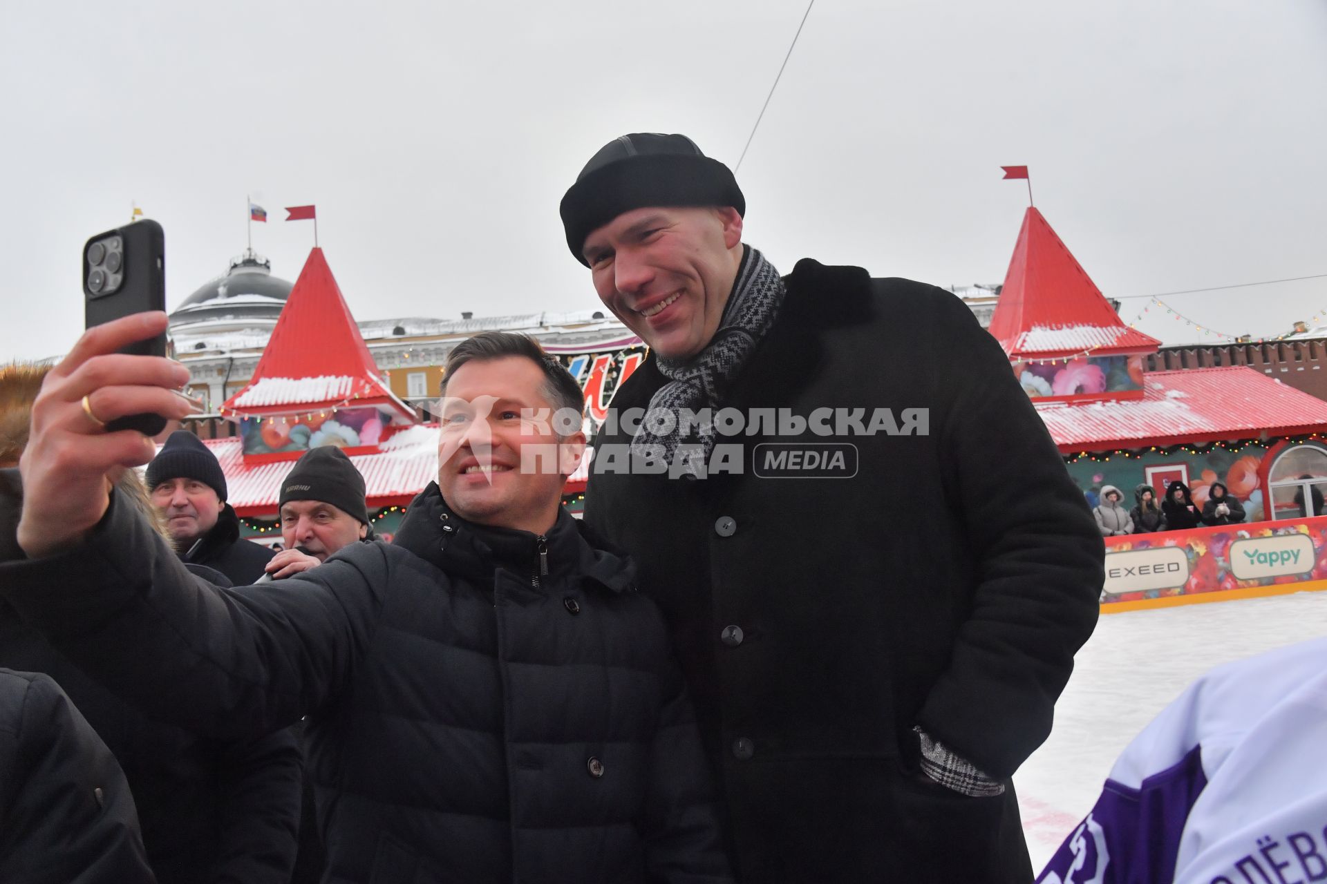 Открытие турнира Кубка патриарха по хоккею с мячом на Красной площади