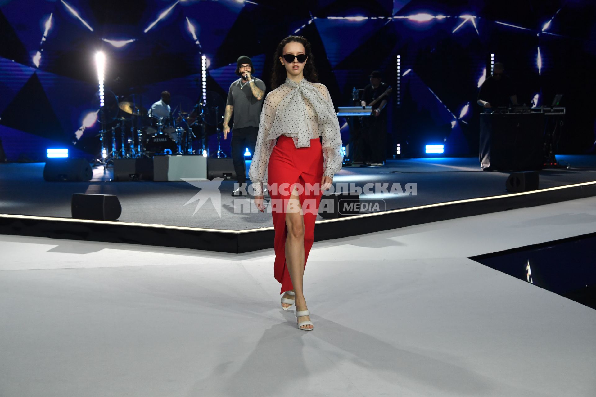 Открытие Московской недели моды на выставке-форуме \"Россия\"