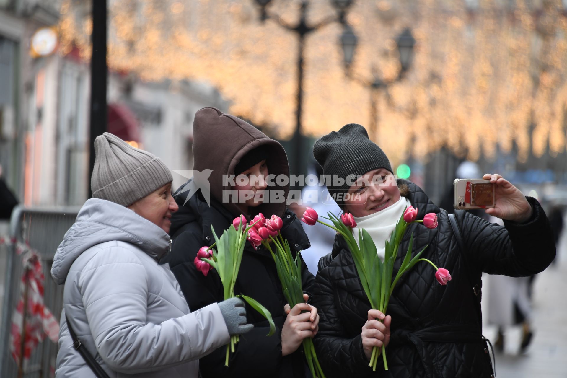 Поздравление женщин с праздником 8 марта в Москве