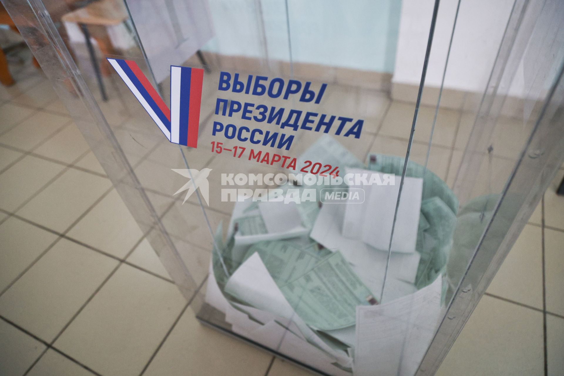 Голосование на выборах президента России в с.Сростки Алтайского края