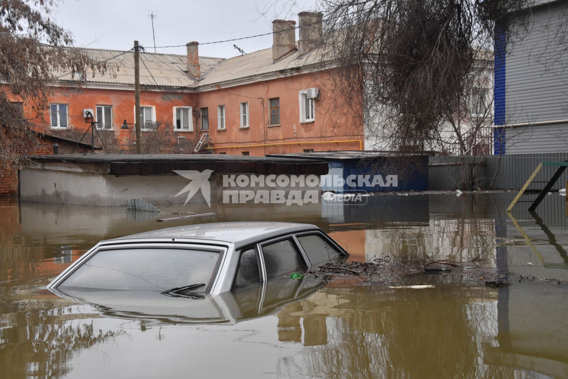 Последствия прорыва дамбы в Орске