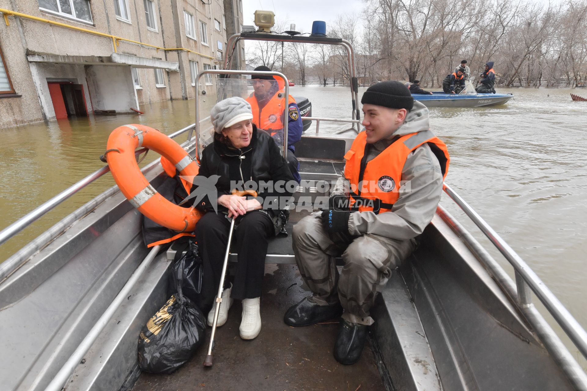 Последствия прорыва дамбы в Орске