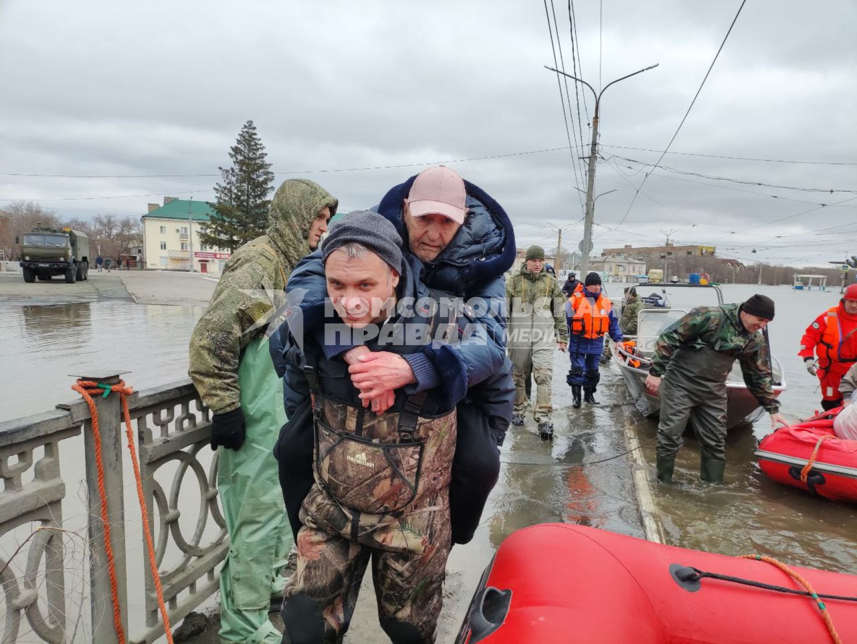 Последствия прорыва дамбы в Орске