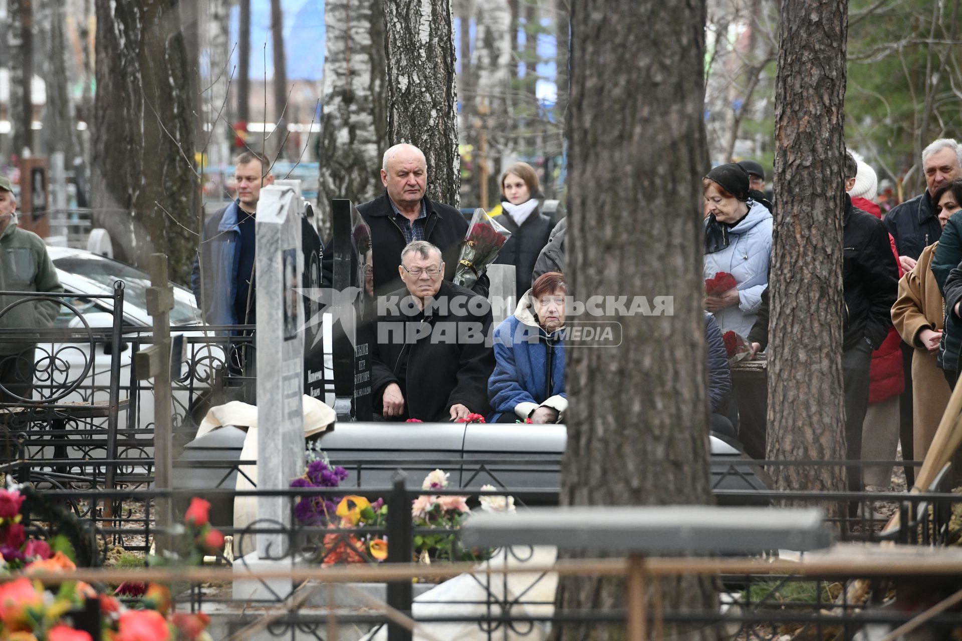 Похороны оперного певца Евгения Кунгурова в его родном городе Заречный