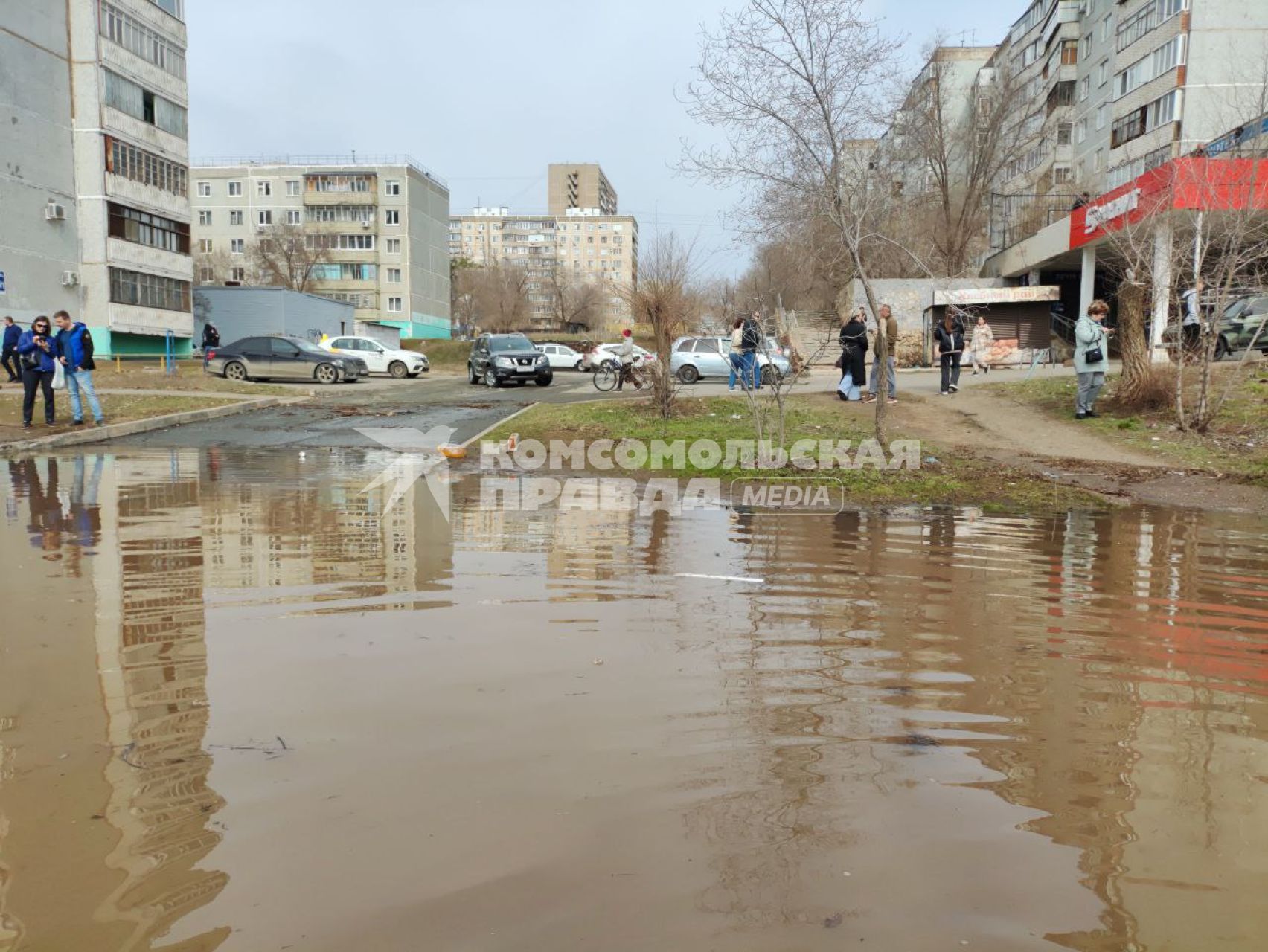 Половодье в Оренбурге . Улица Чкалова