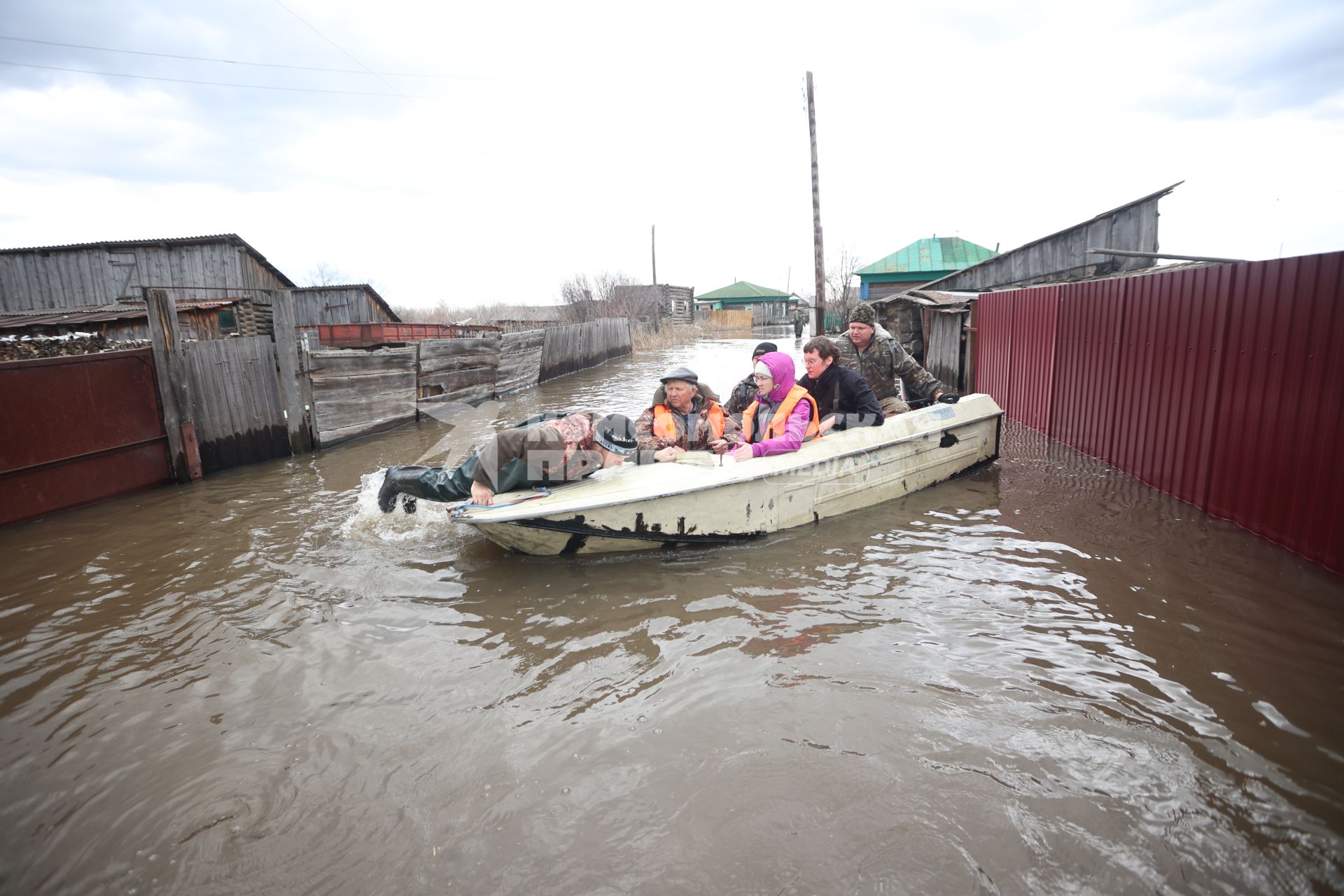 Паводок в Курганской области. Село Каминское