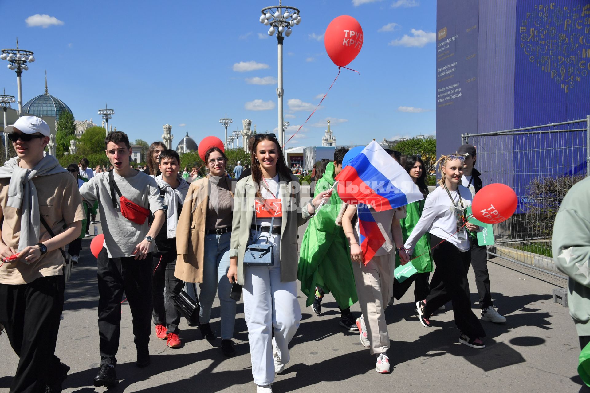 Первомайские гуляния на ВДНХ