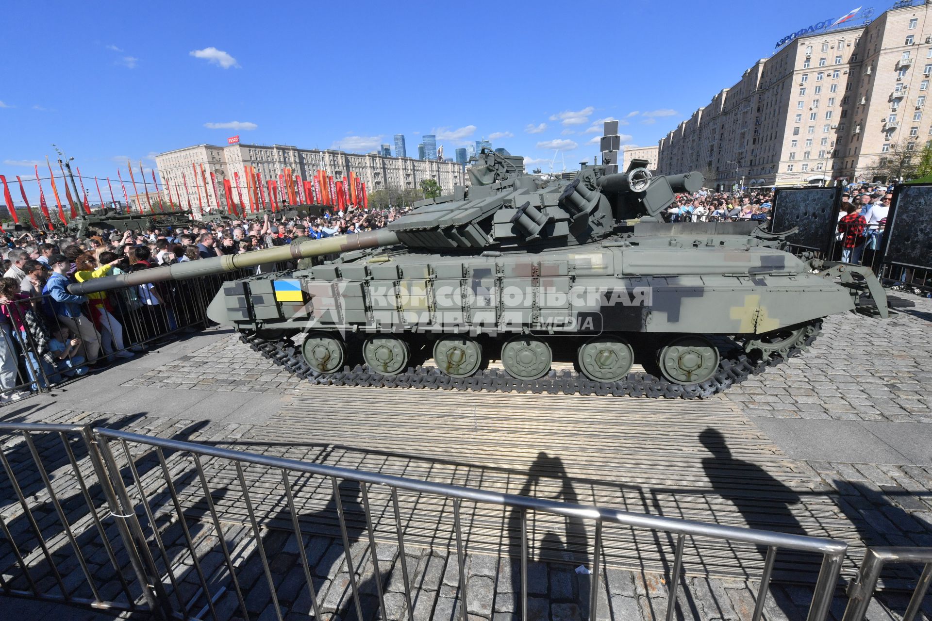 Выставка трофейной техники на Поклонной горе в Москве