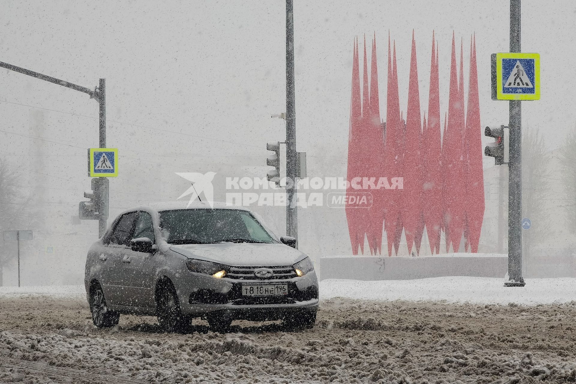 Последствия майского снегопада в Екатеринбурге