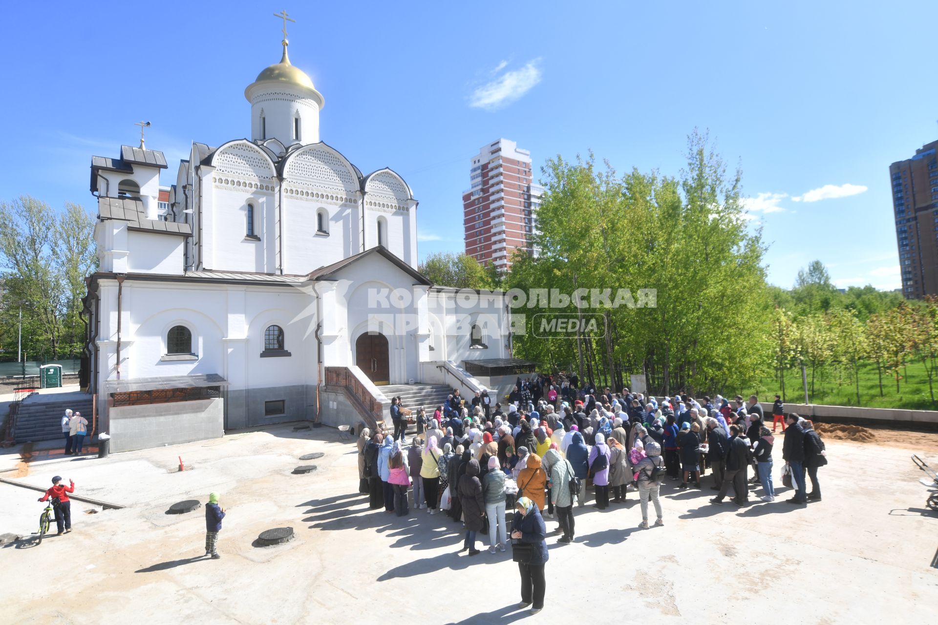 Освящение пасхальных куличей и яиц