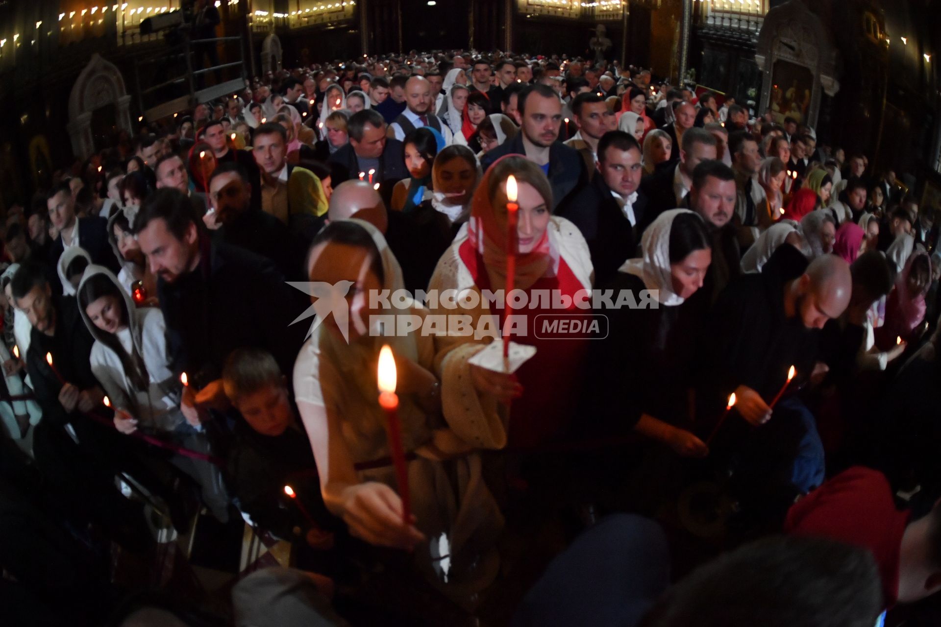 Ночное Пасхальное богослужение в Храме Христа Спасителя