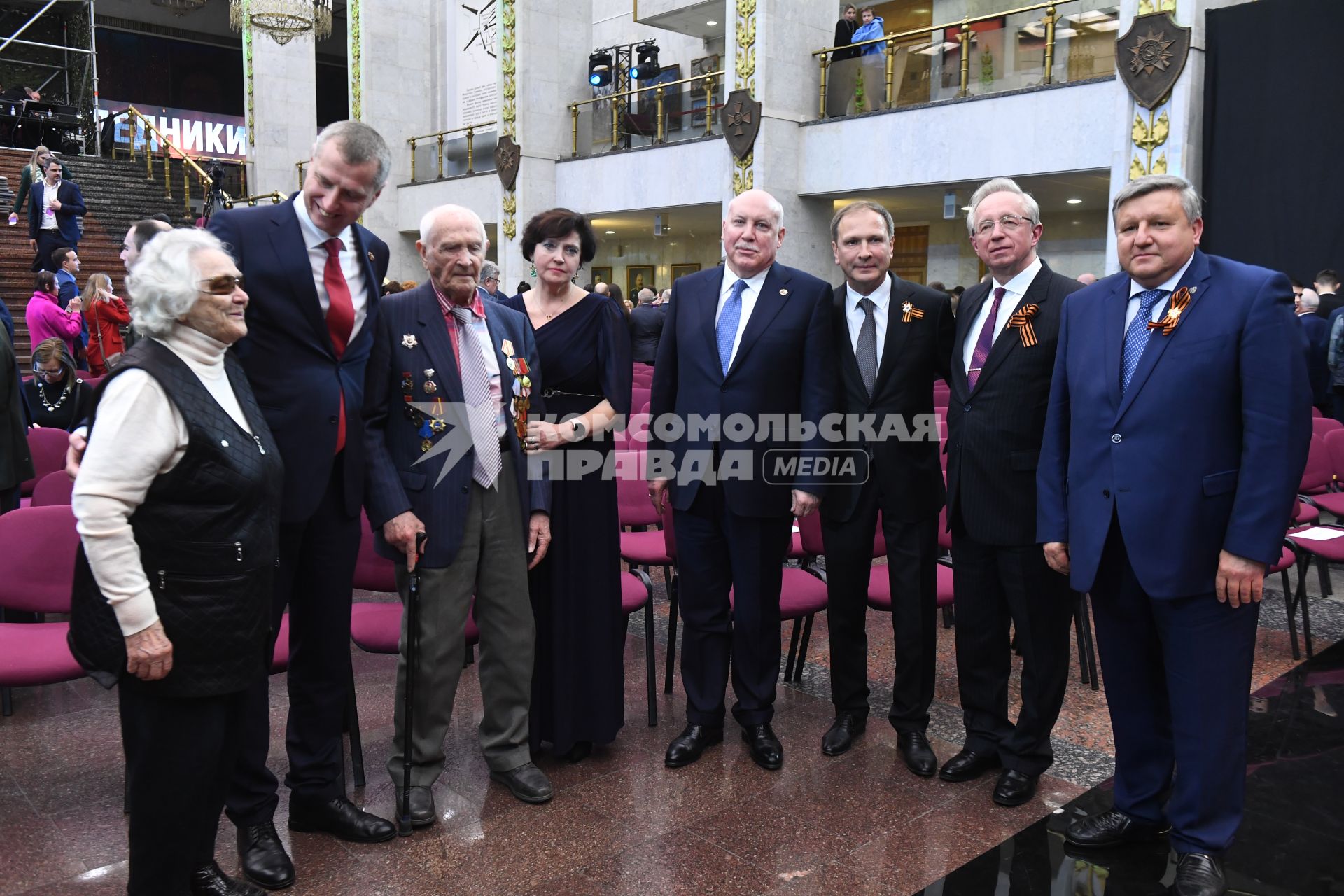 Дмитрий Крутой,  Дмитрий Мезенцев и Михаил Галузин