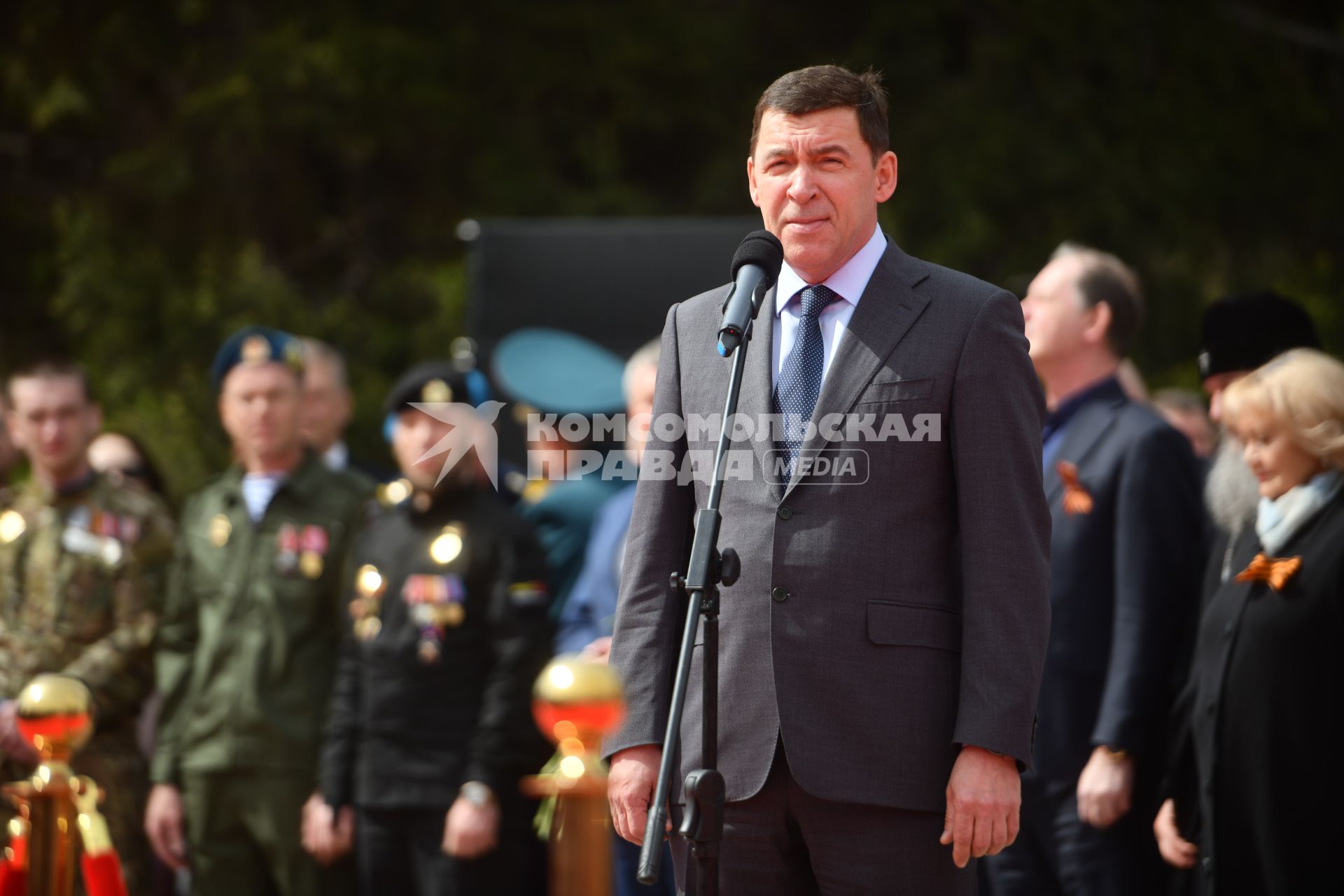 Открытие памятника Герою Советского союза генерал-полковнику Валерию Востротину