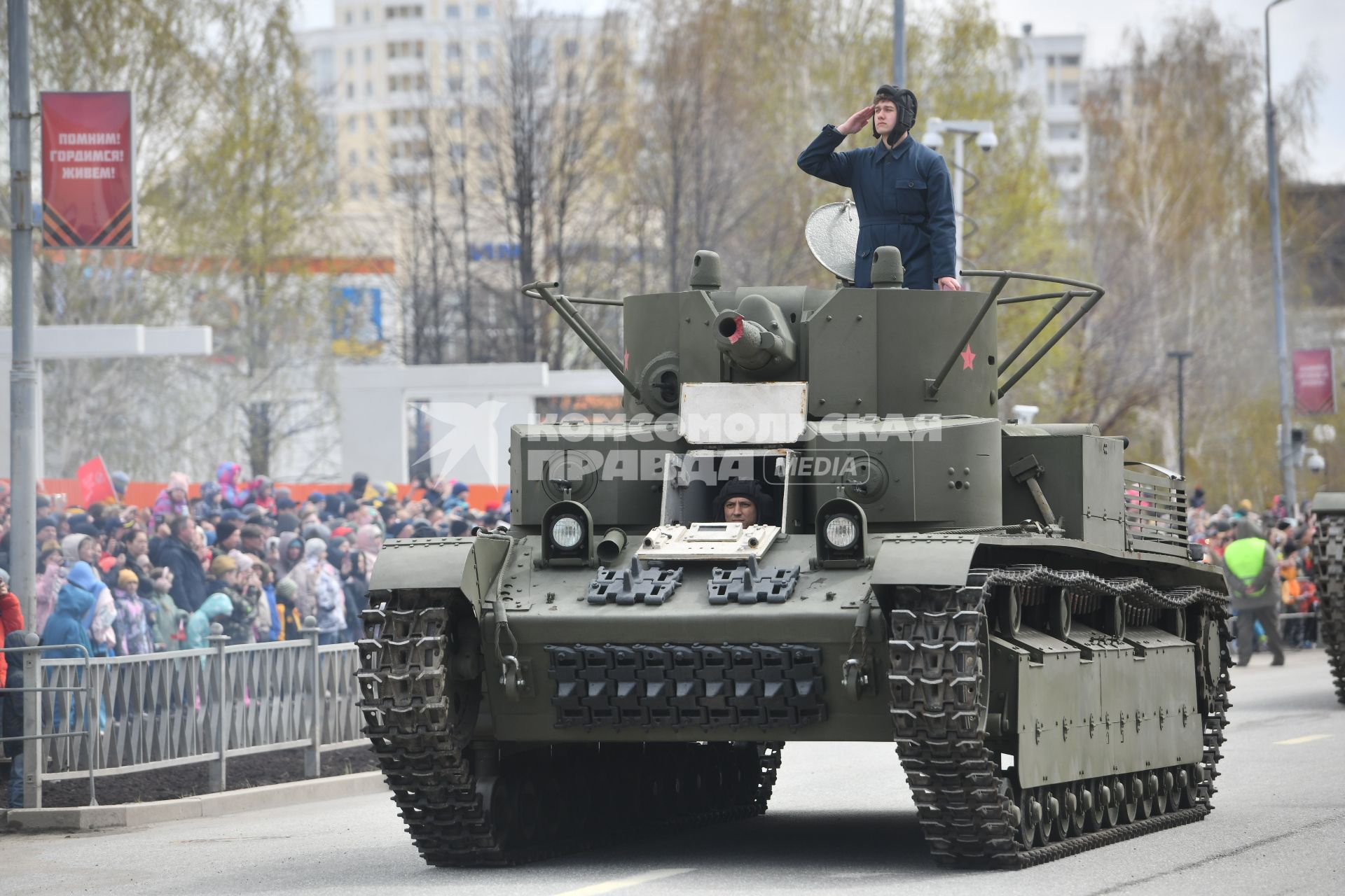 Парад исторической техники в День Победв в Верхней Пышме