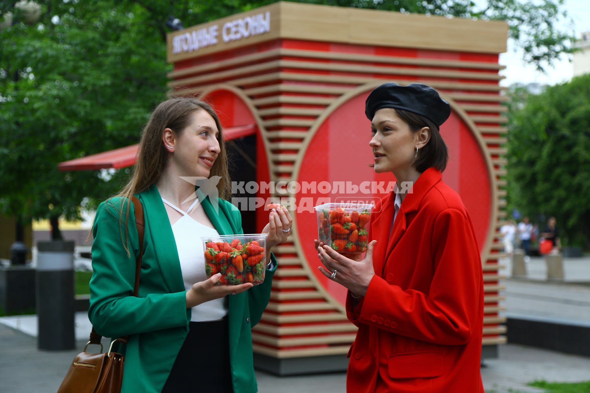 Продажа клубники в Москве