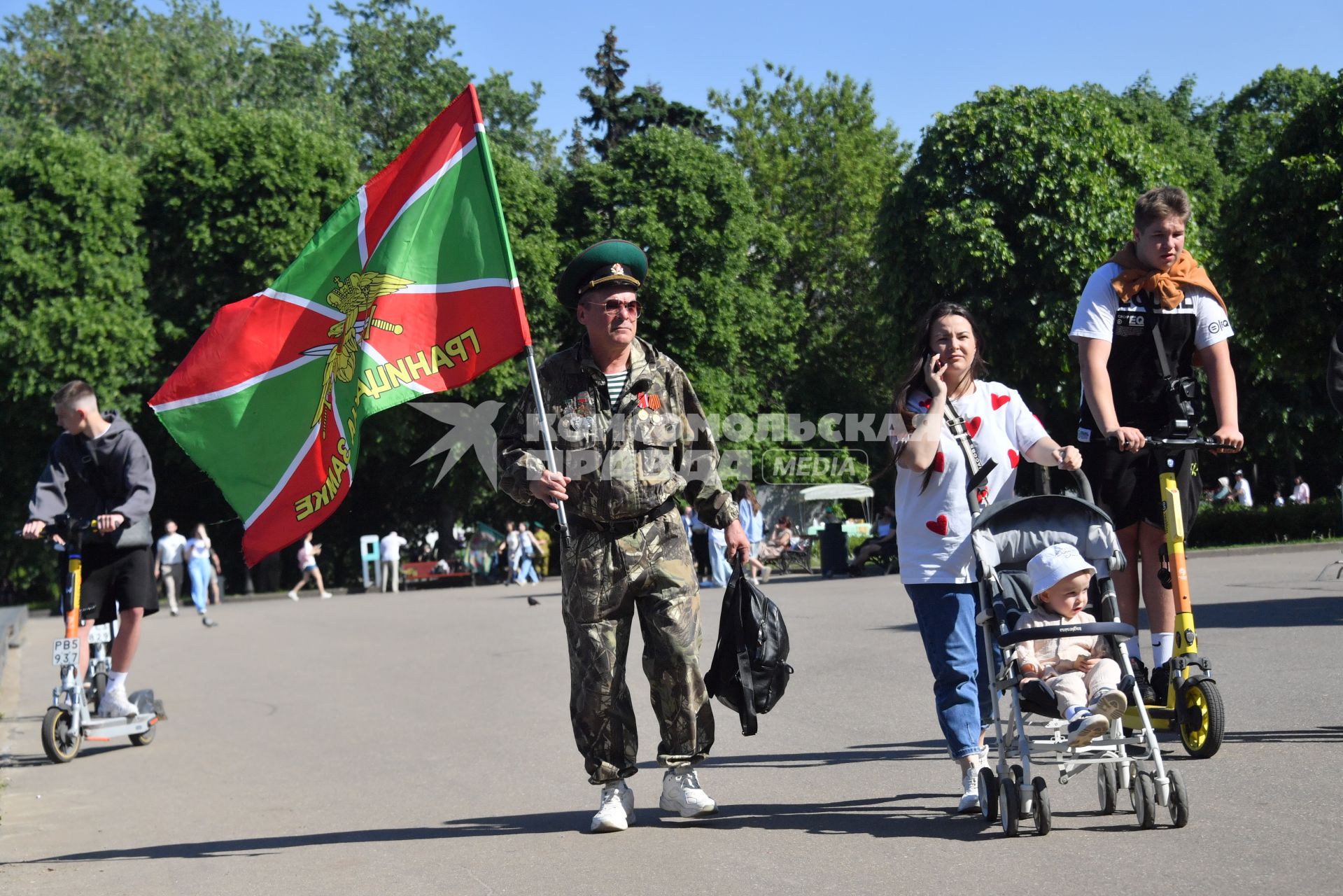 Празднование Дня пограничника в парке Горького