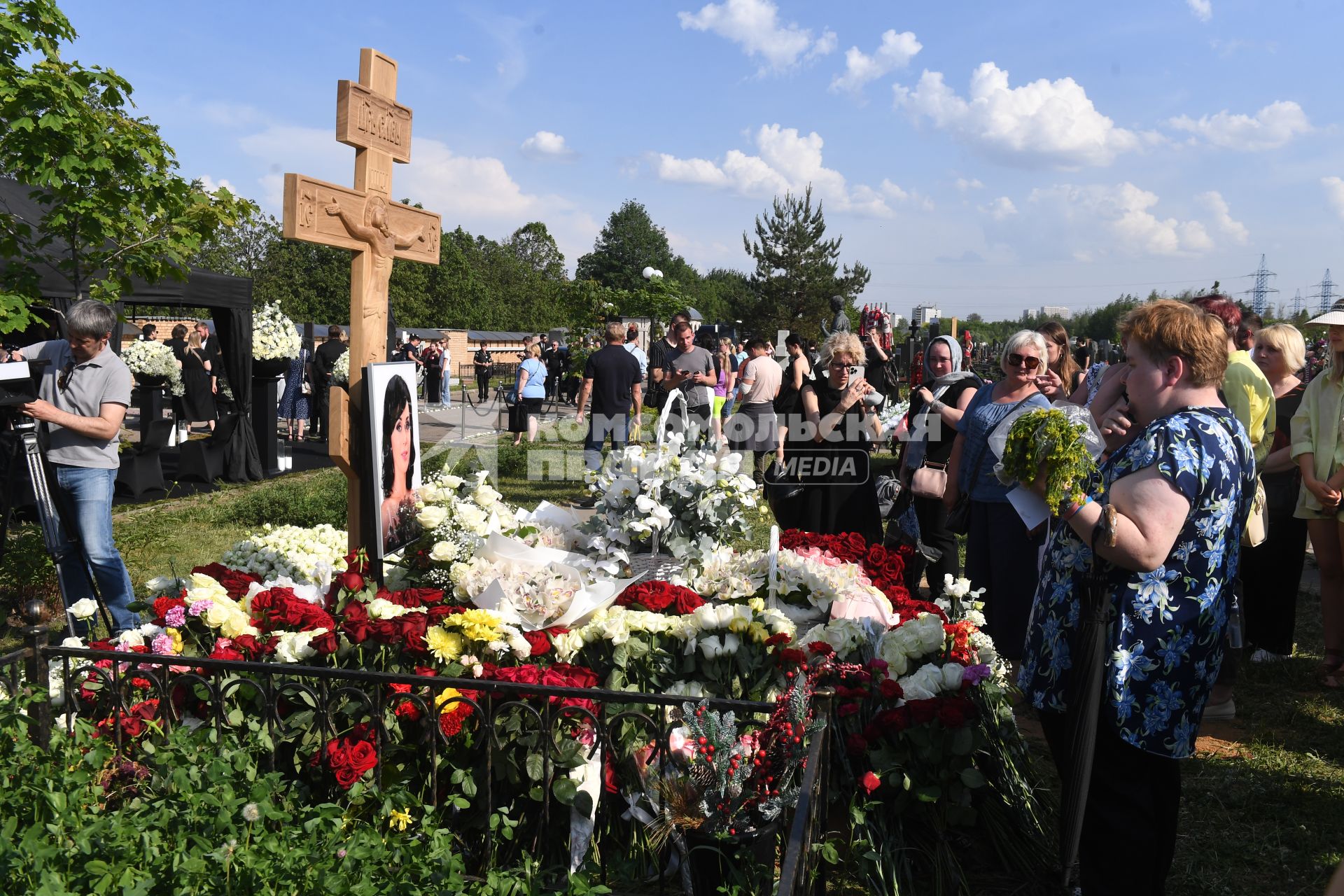 Похороны Анастасии Заворотнюк в Москве