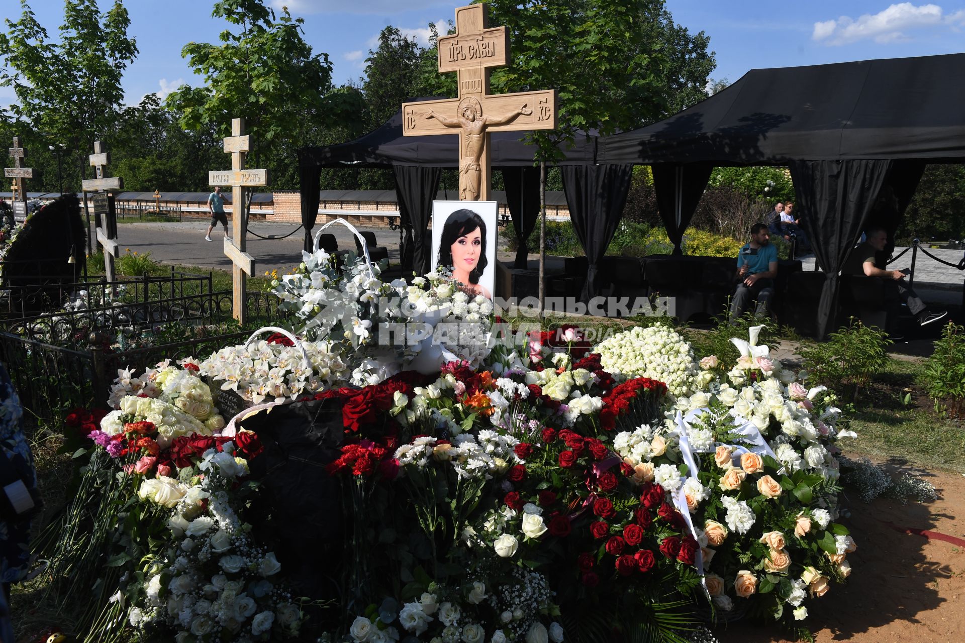 Похороны Анастасии Заворотнюк в Москве