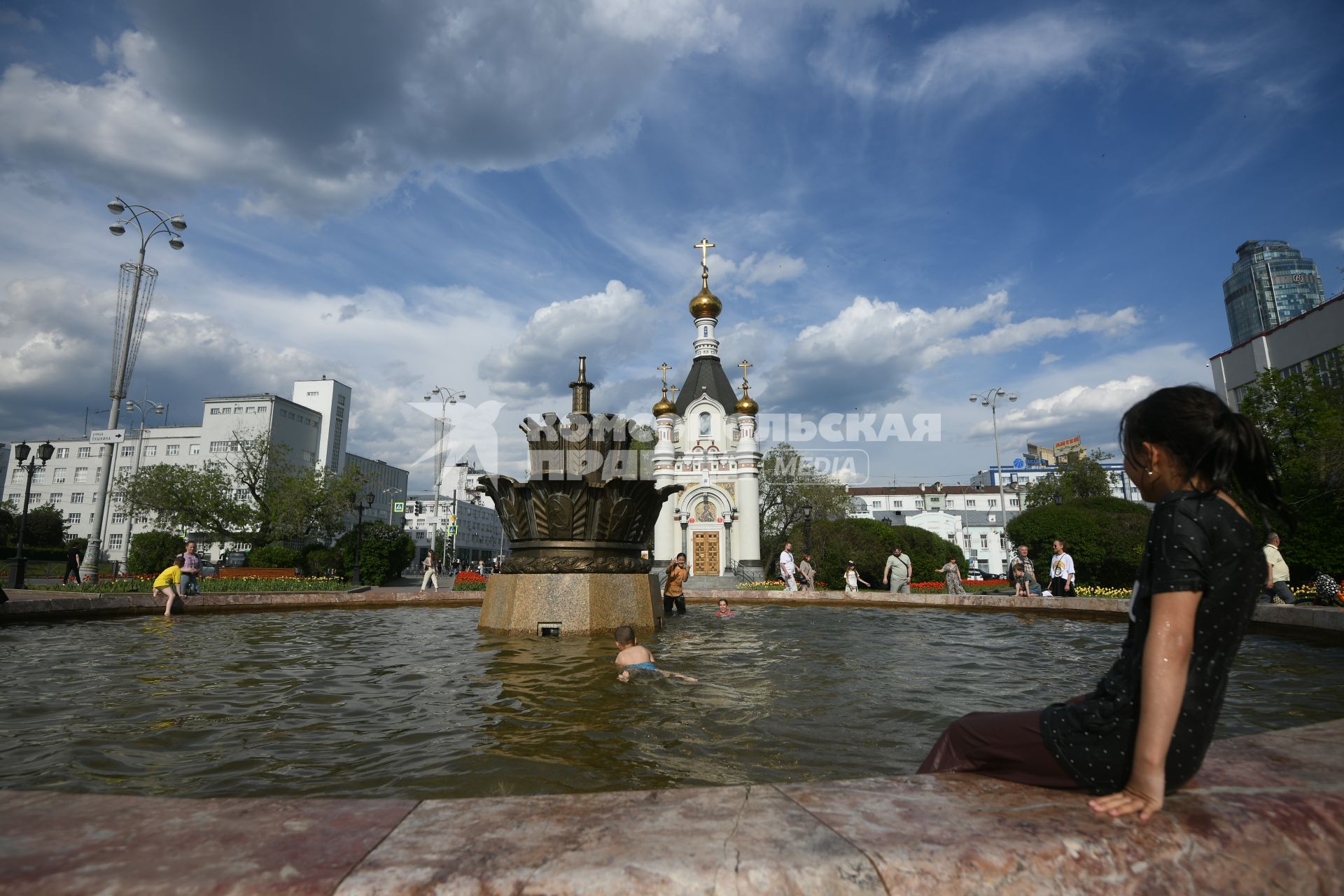 Первые теплые летние дни в Екатеринбурге