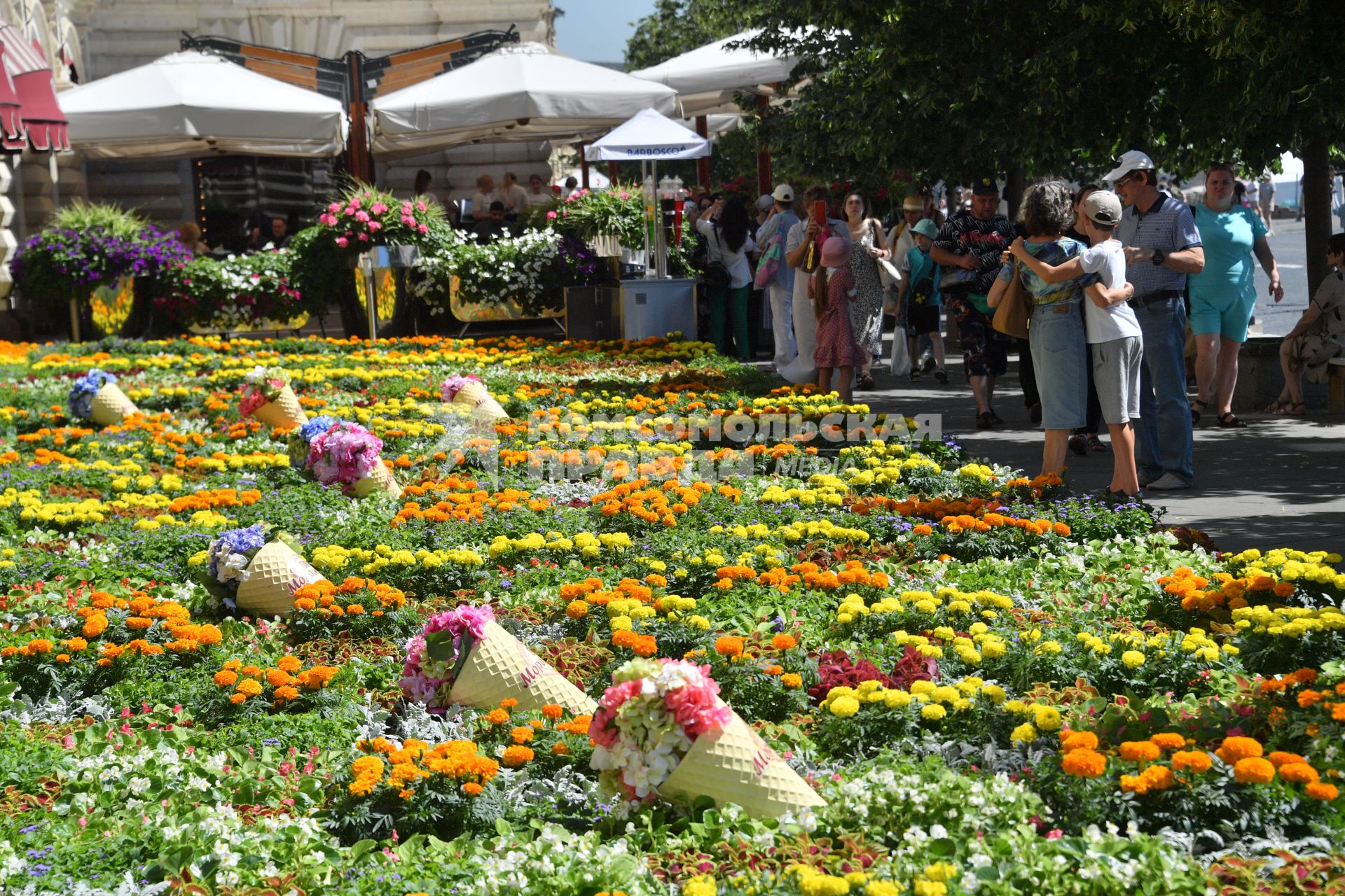 Фестиваль цветов в ГУМе