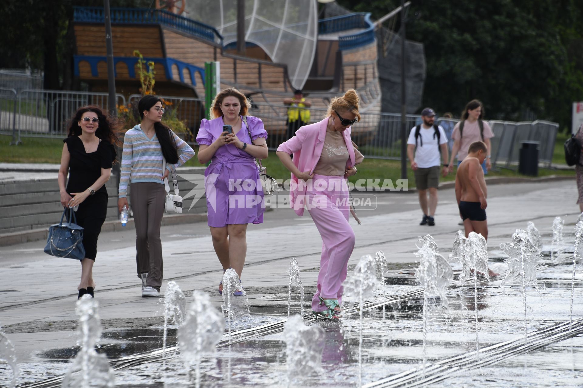 Жаркая погода в Москве