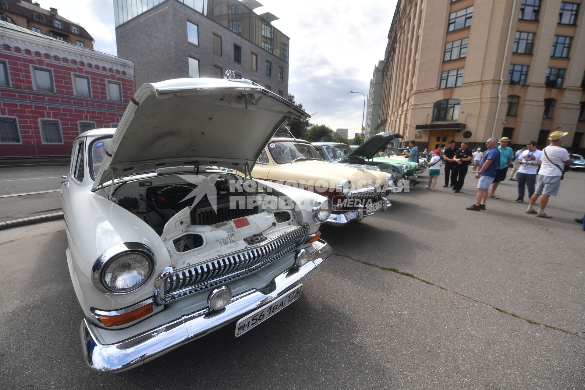 Парад ретро трамваев в Москве