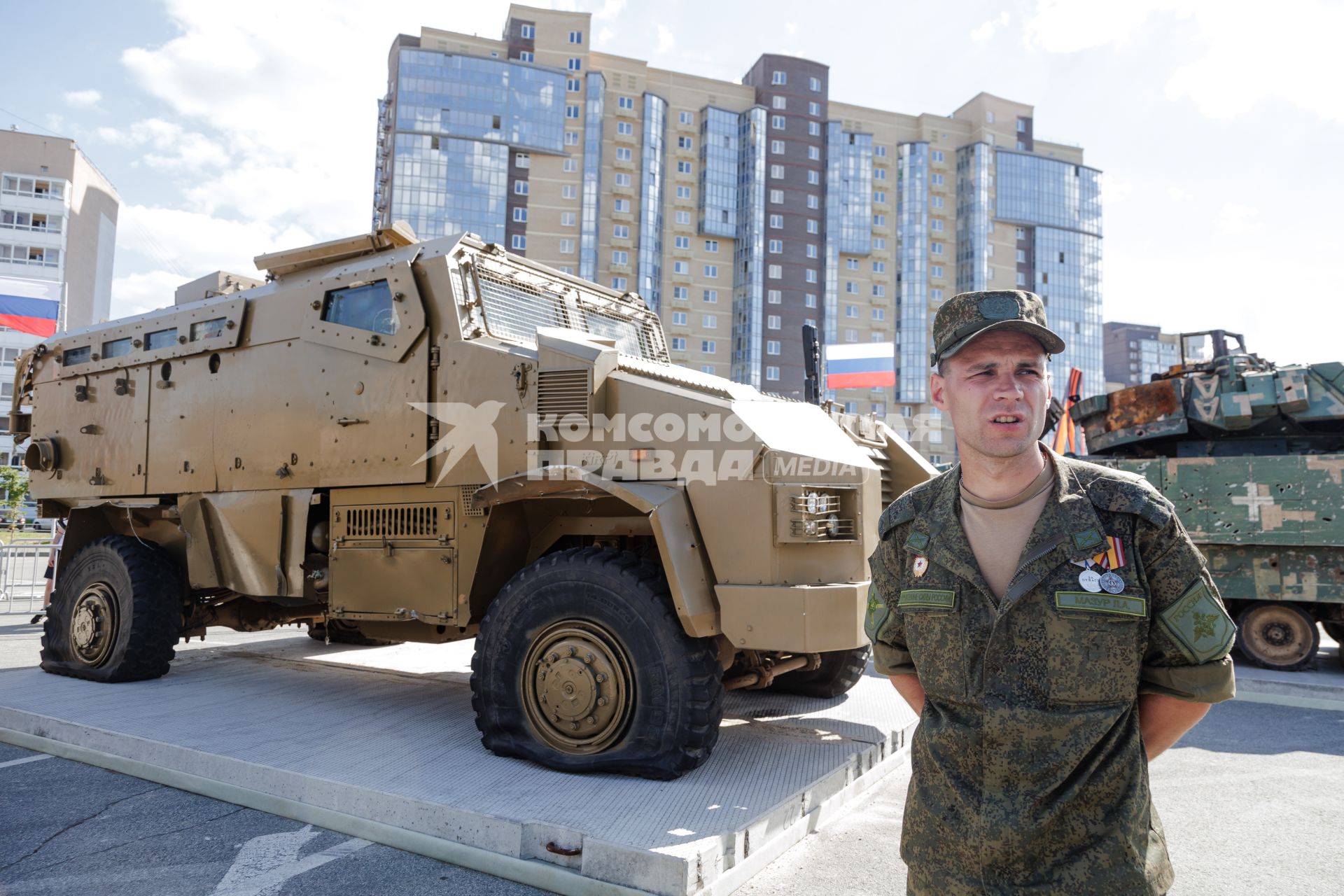 Выставка трофейной техники НАТО в Челябинске